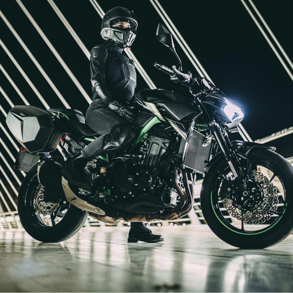 Shad Sert Kabuk Motosiklet Heybe Yan Çanta 30L X0SE48SR