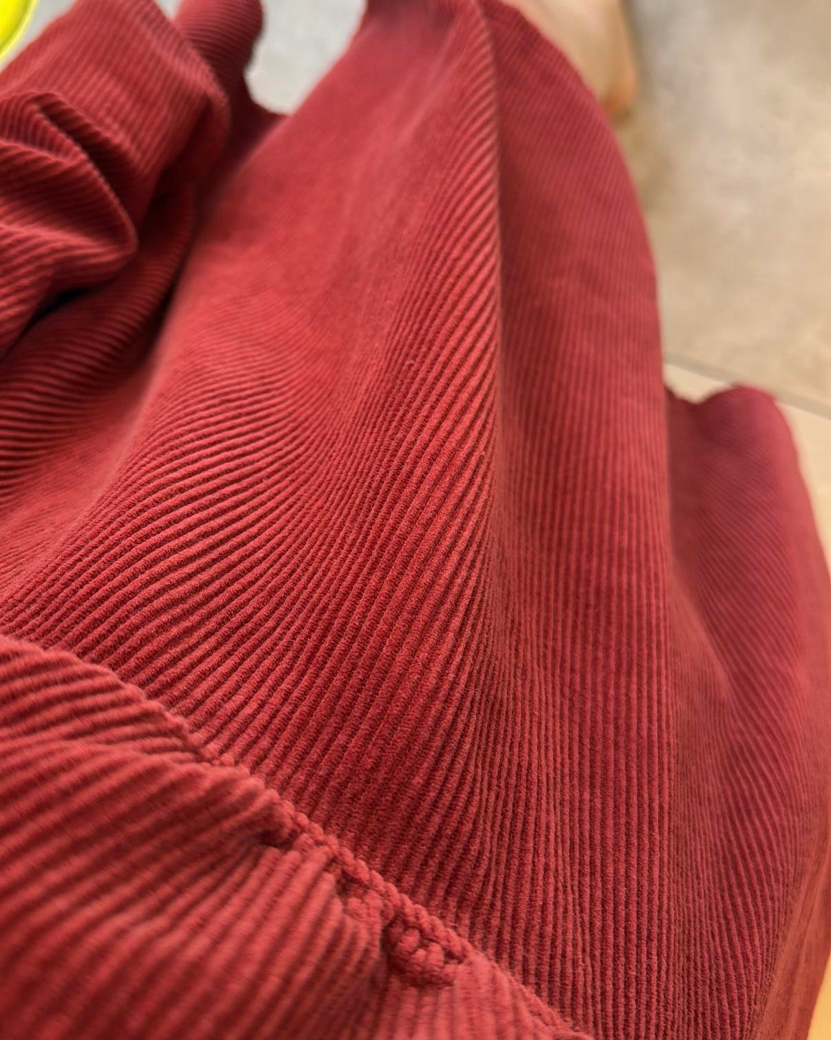 KADİFE KALP YAKA BORDO ELBİSE