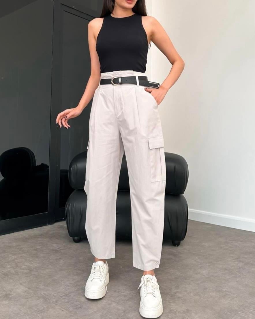 KEMERLİ PARAŞÜT MODEL CEPLİ BEYAZ PANTOLON 