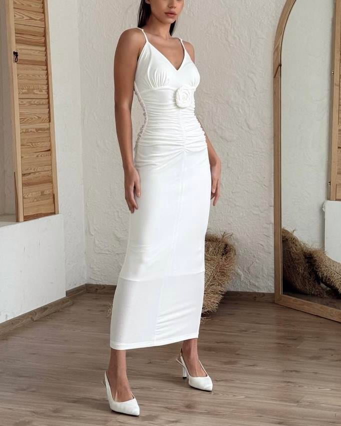 LOVE ASKILI GÜL DETAY MAXİ ELBİSE 