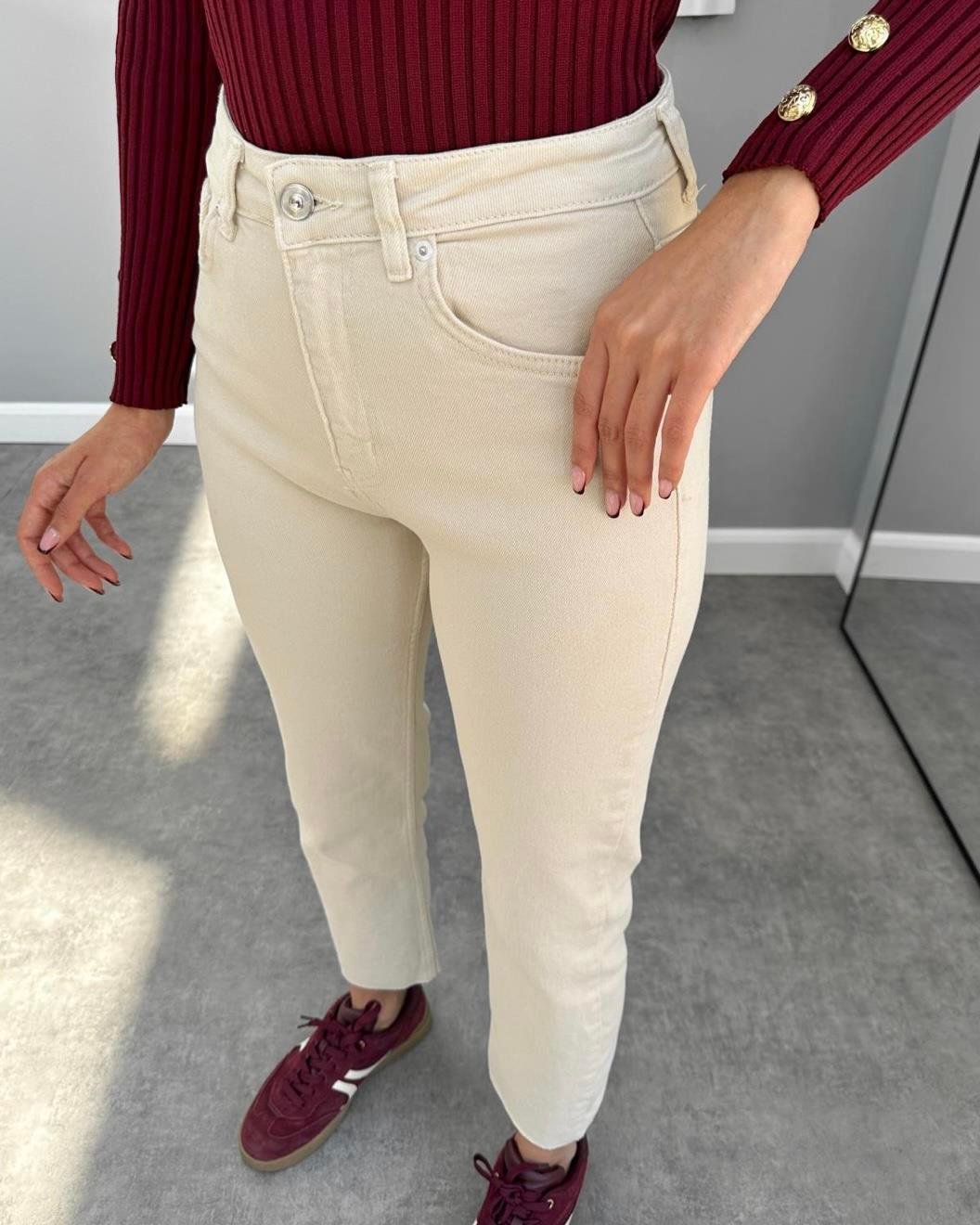 UTİCA KREM MOM JEAN 