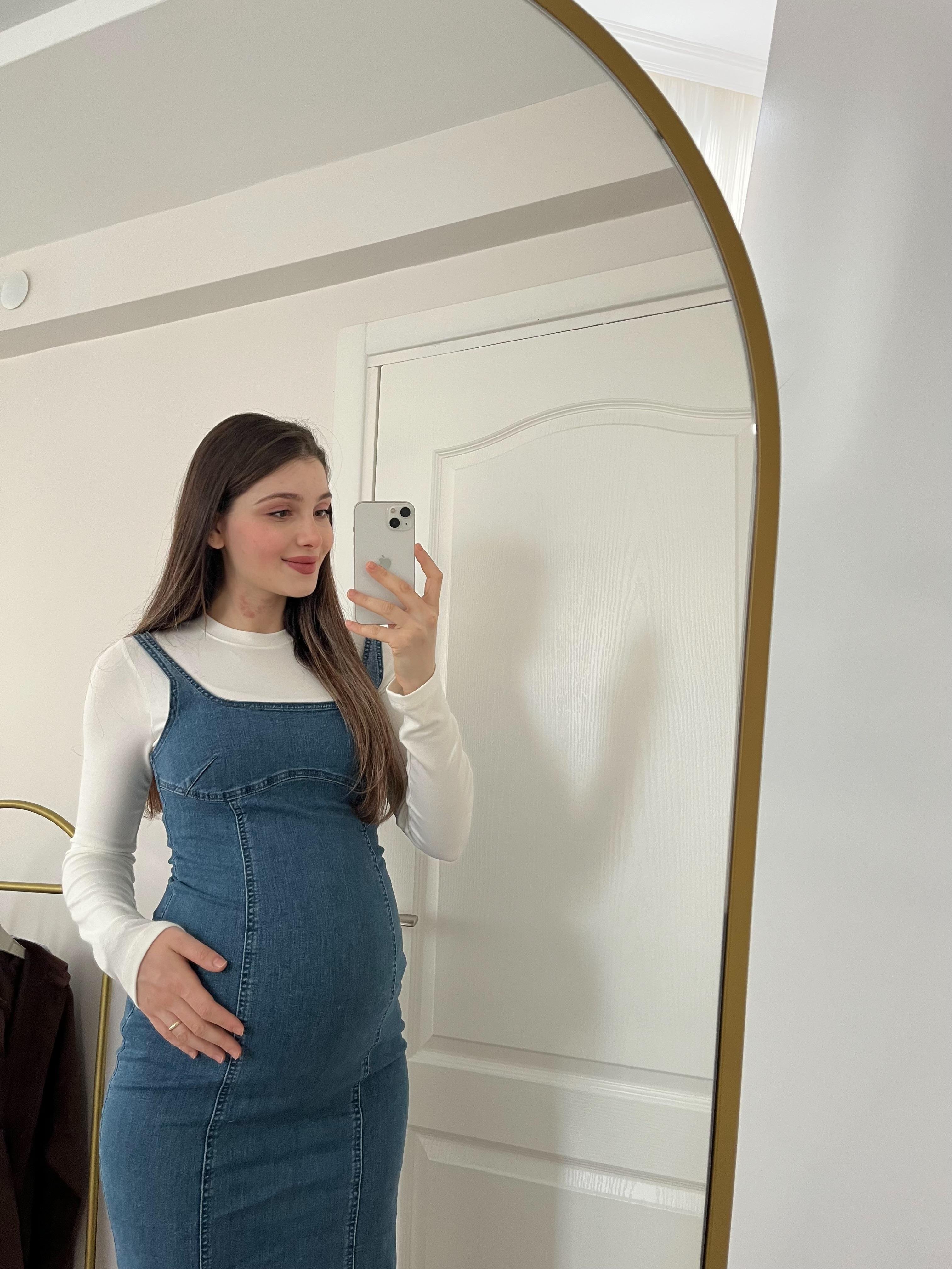 Arkası fermuar ve yırtmaç detaylı denim elbise 