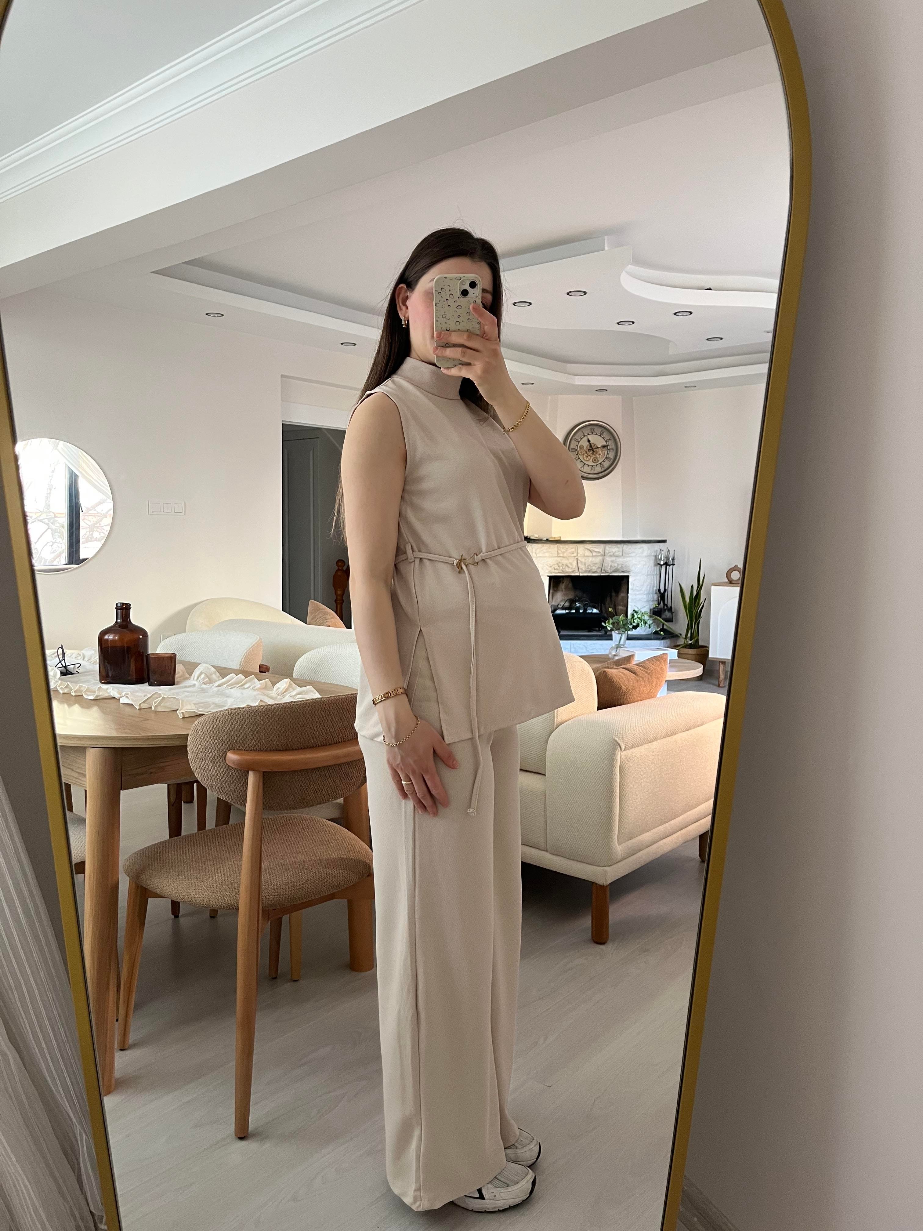 Ekru Dik Yaka Bağcıklı Takım