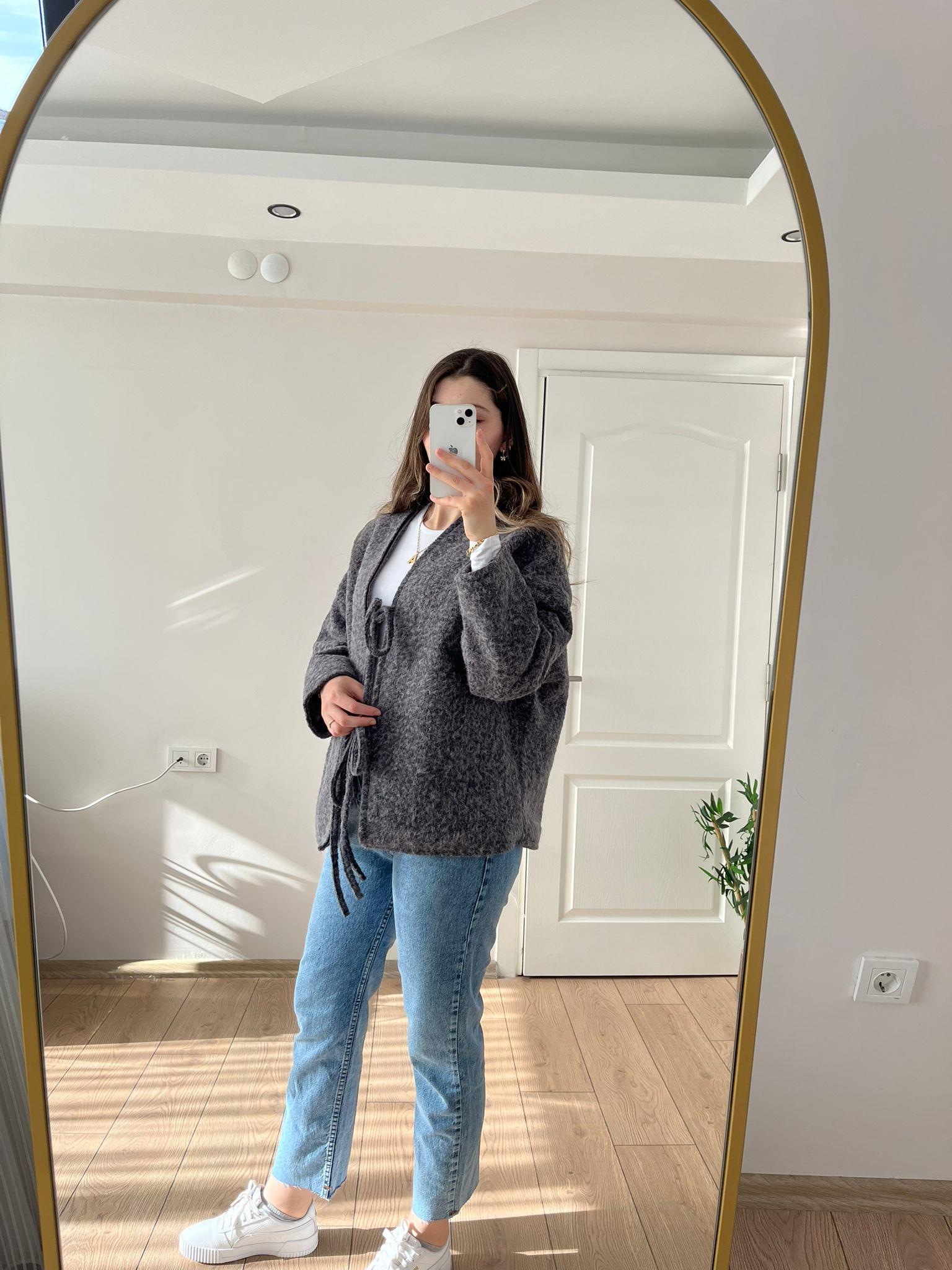 Gri Bağlamalı Keçe Ceket