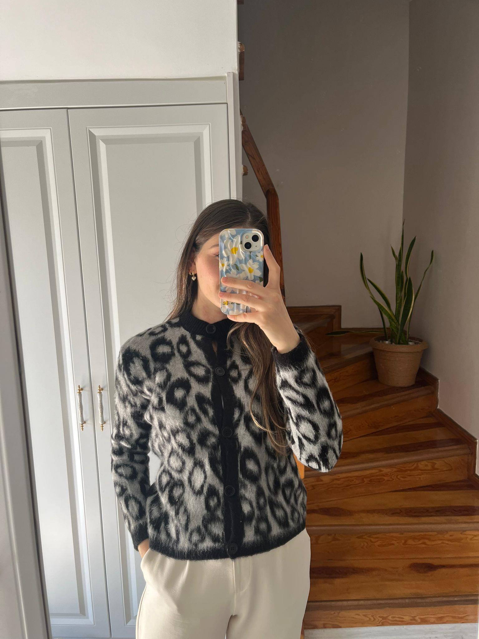 Gri Leopar Hırka