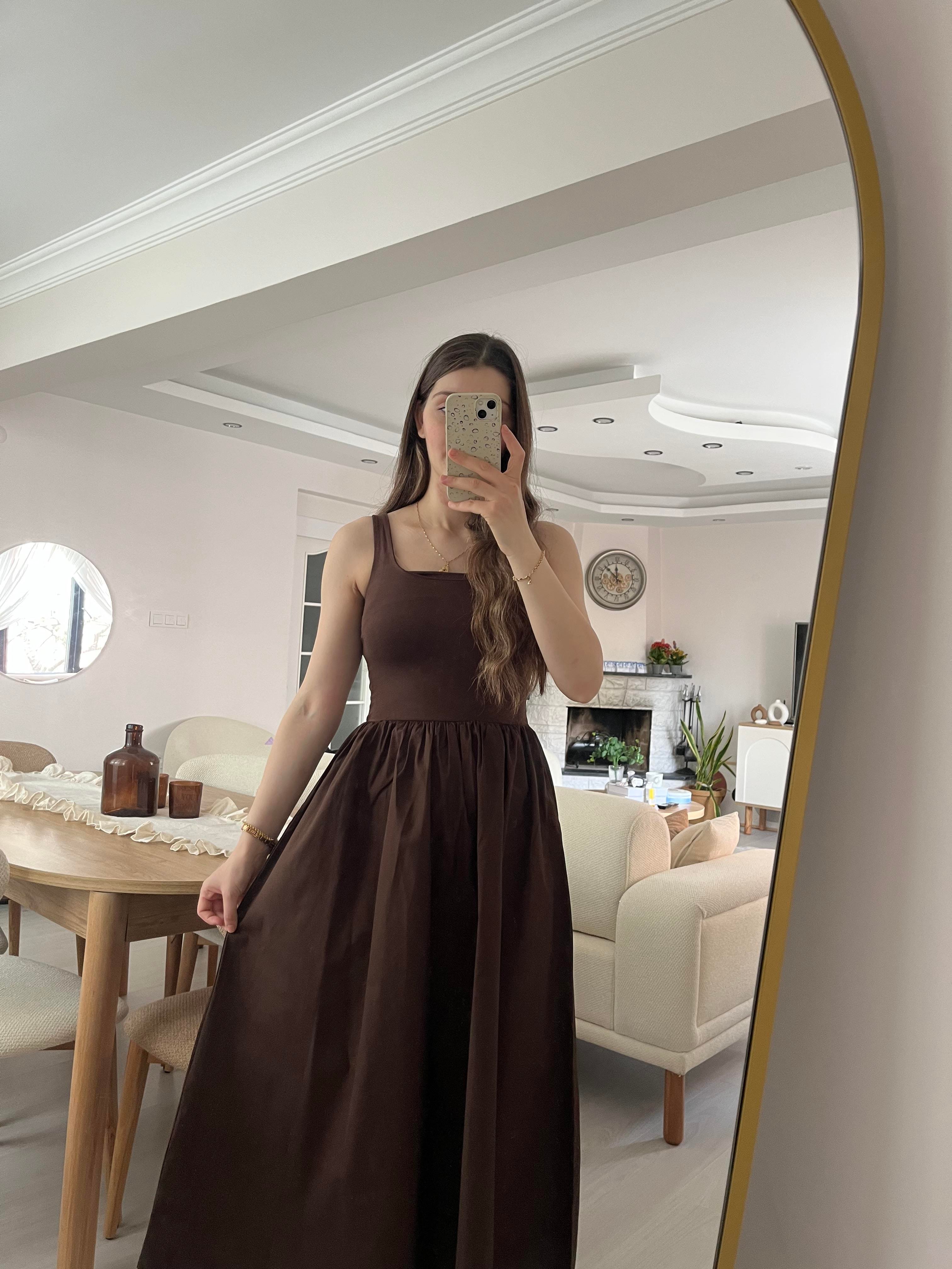 Kahve Rengi Askılı Elbise