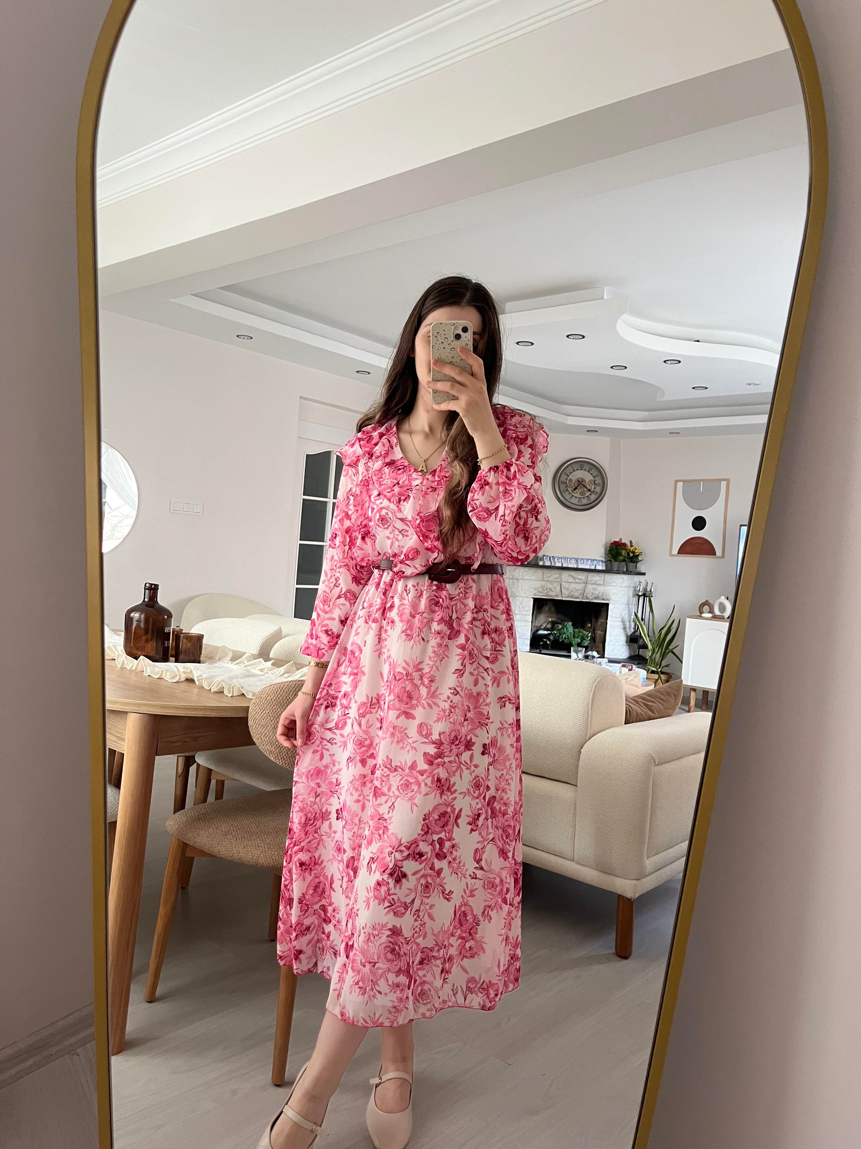 Pembe Çiçekli Kemerli Elbise