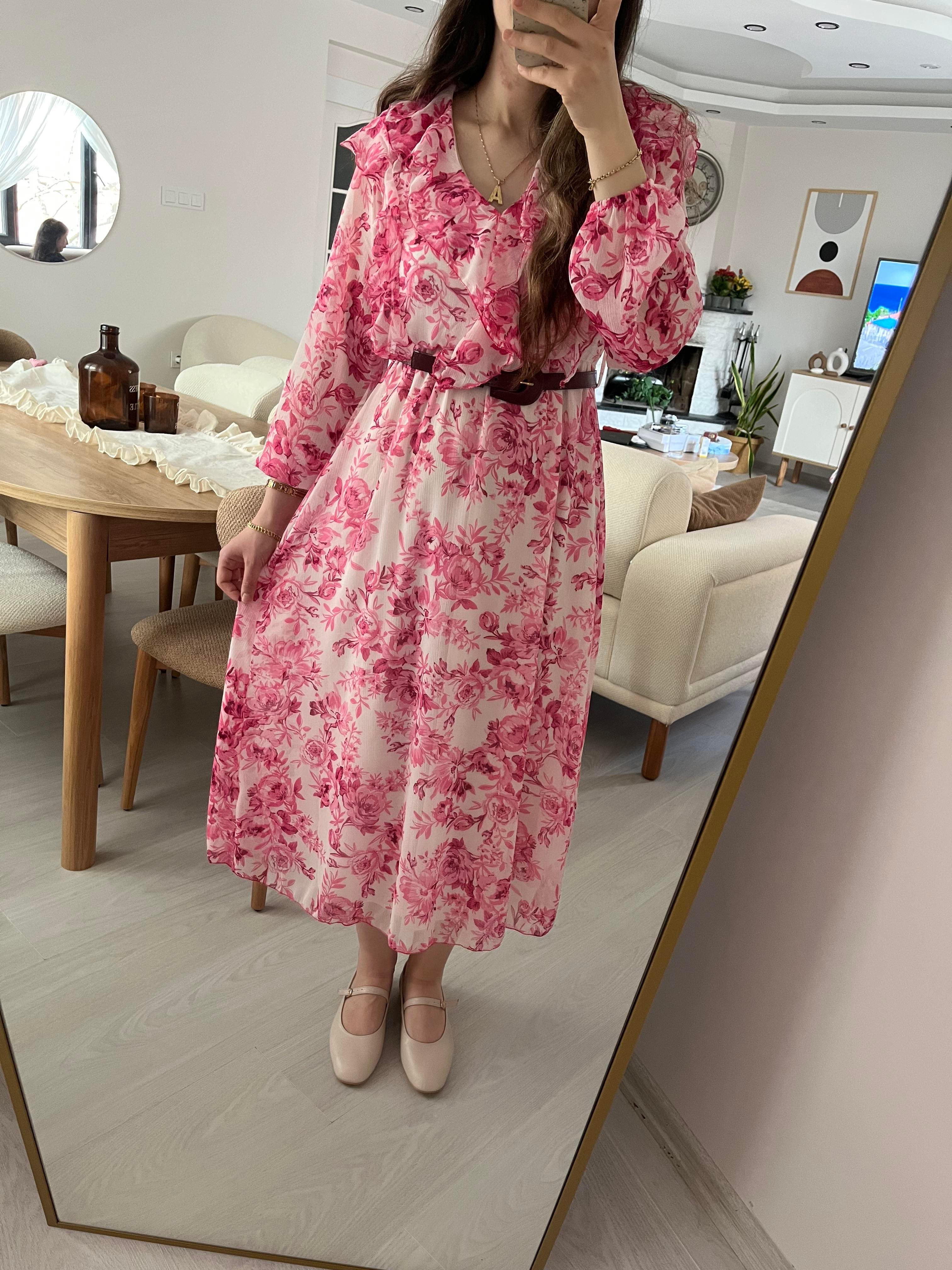 Pembe Çiçekli Kemerli Elbise