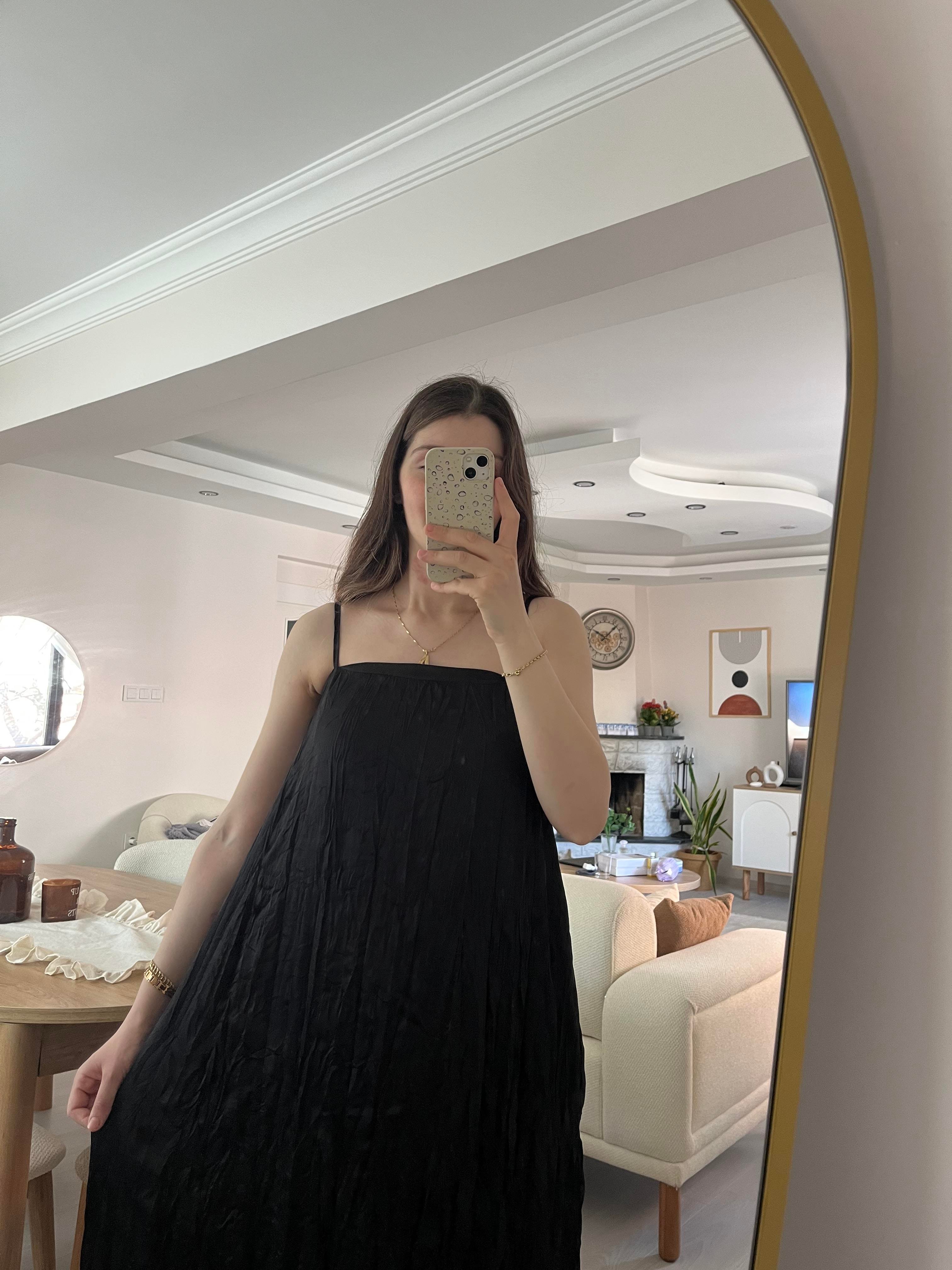 Premium Siyah Kırışık Kumaş Elbise