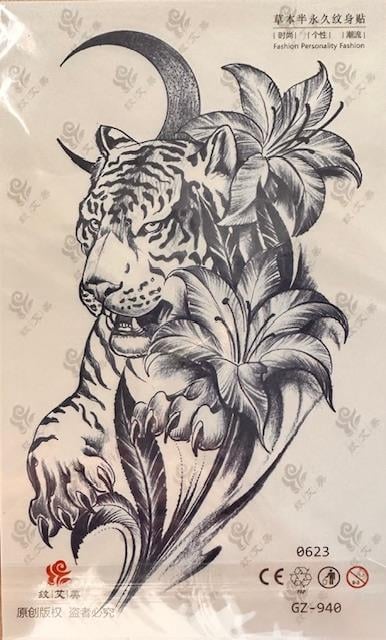 Kaplan ve Çiçek motifli Yarı Kalıcı Dövme 