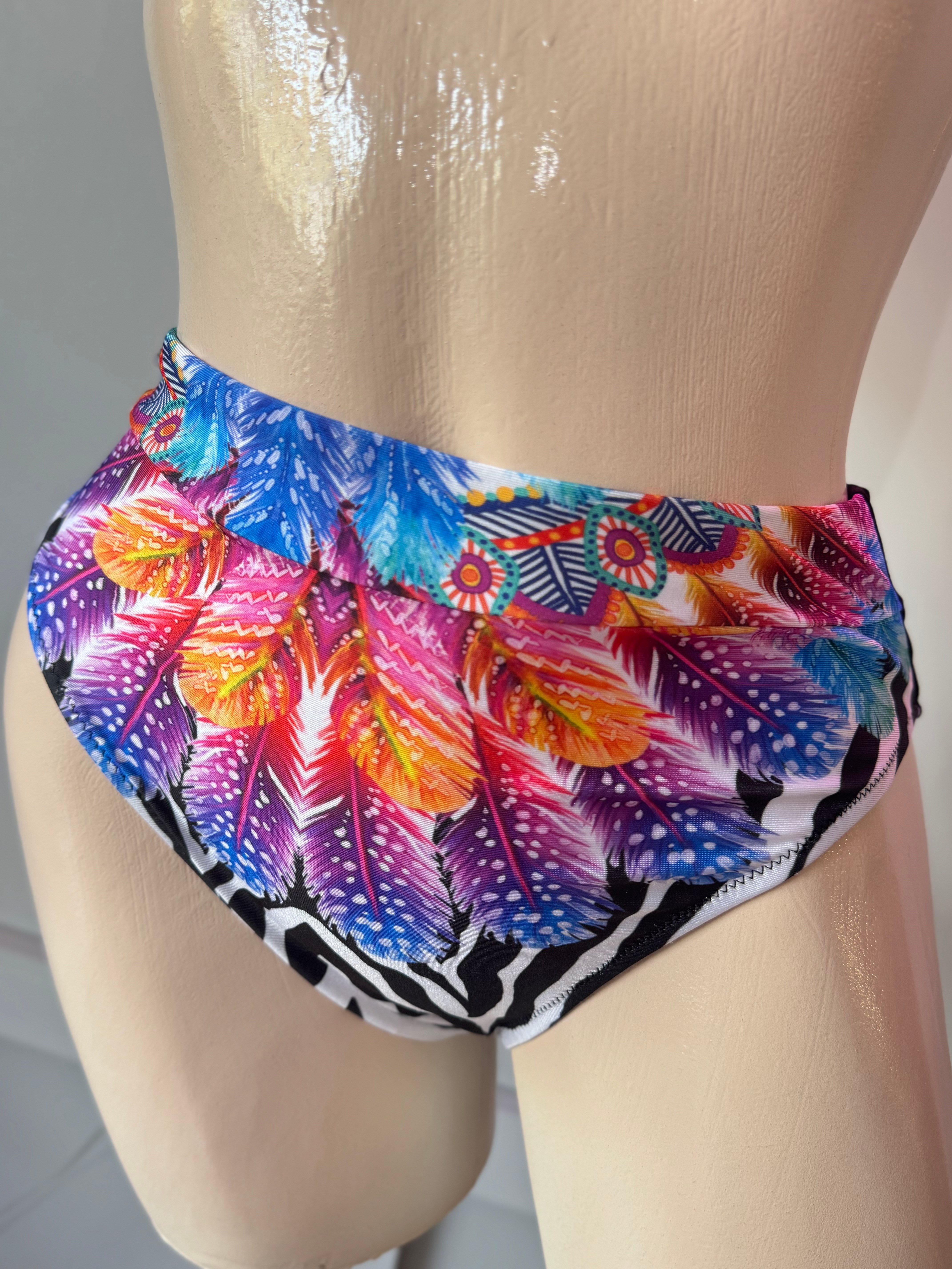 Taşlı Detaylı Yüksek Bel Soft Straplez Bikini Takım