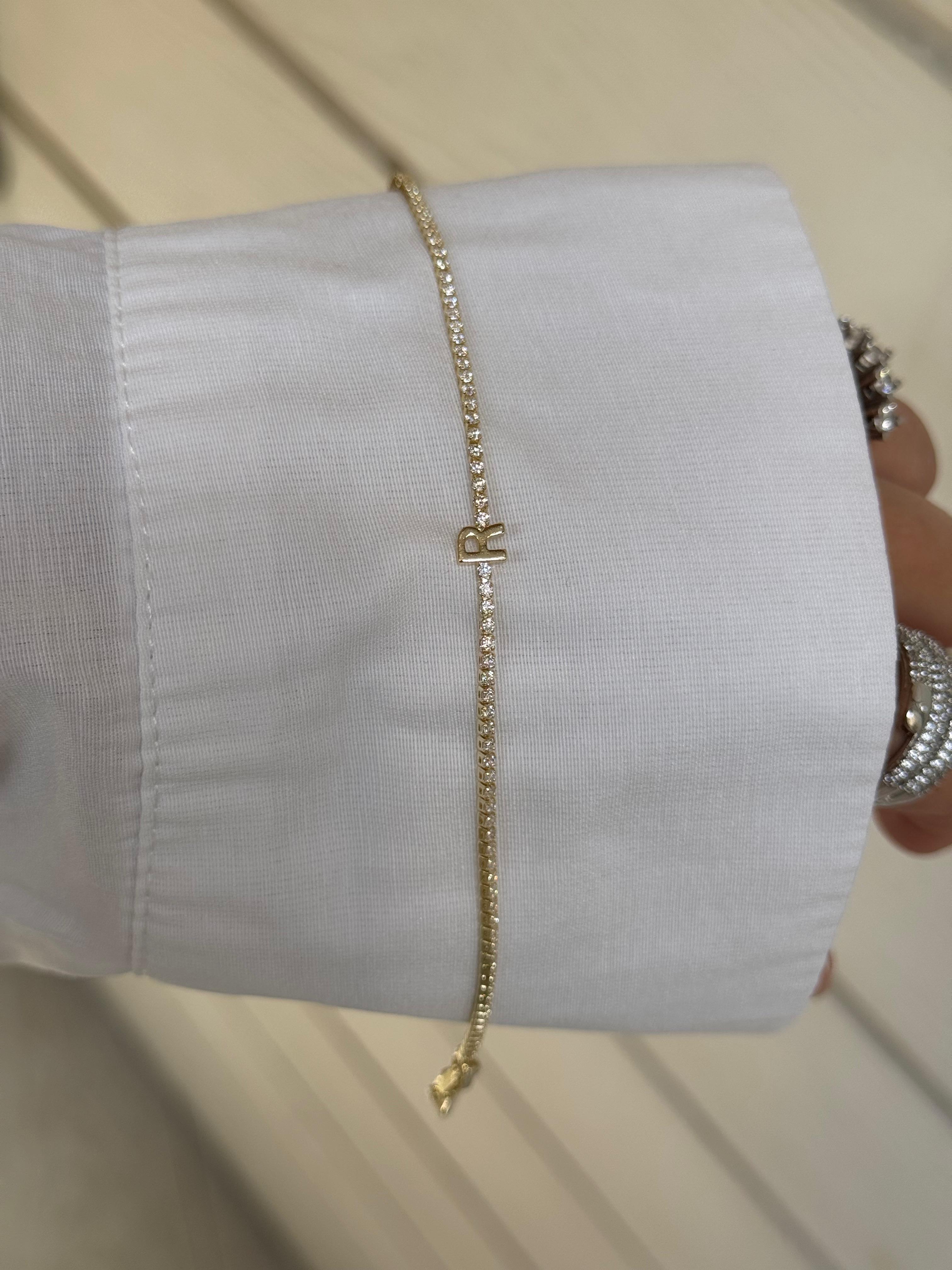 Gold Harf Bileklik - R Harfi