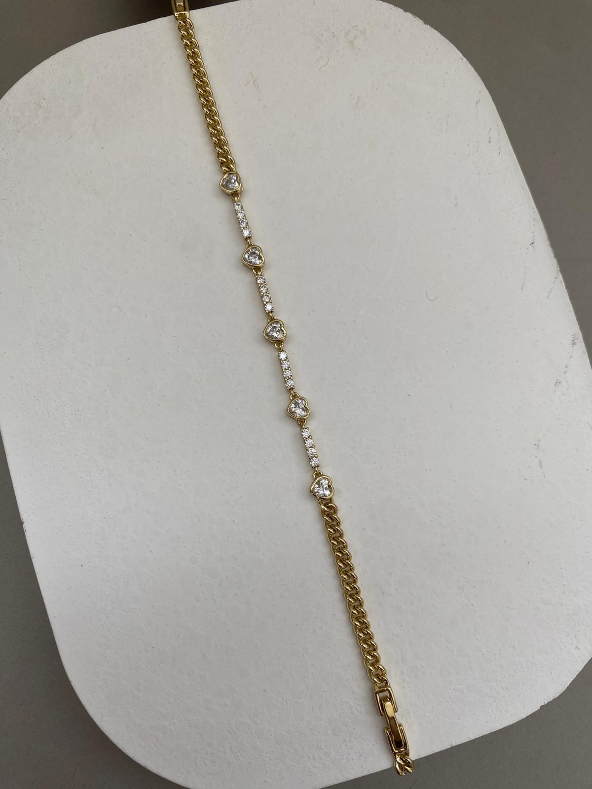 Xp Mini Kalpli Taşlı Gold Bileklik