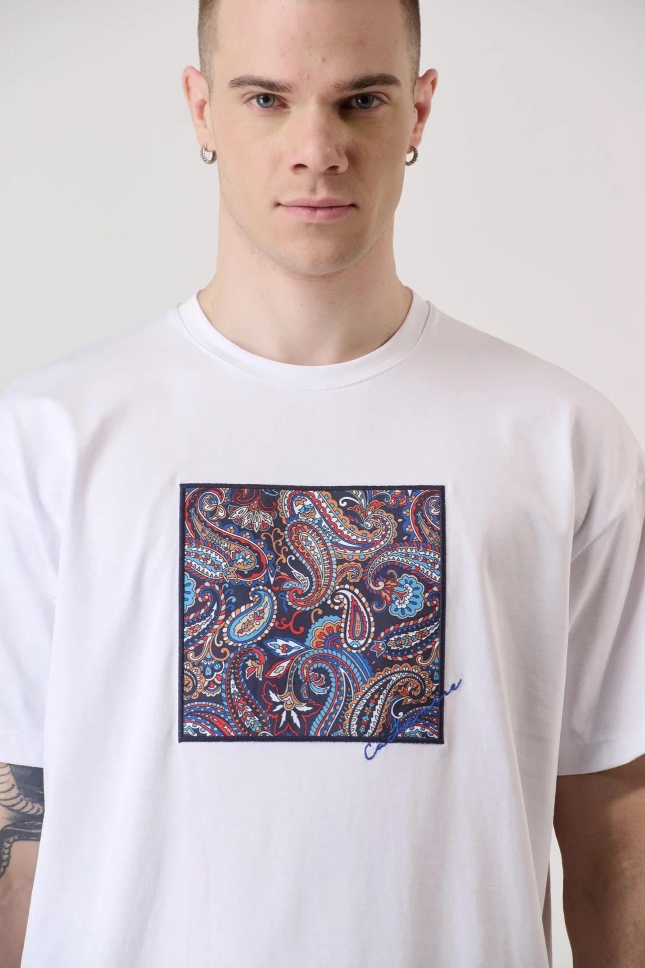 V2 Brand Made in Italy Erkek Bisiklet Yaka Tişört Tubıfab U007945 BEYAZ