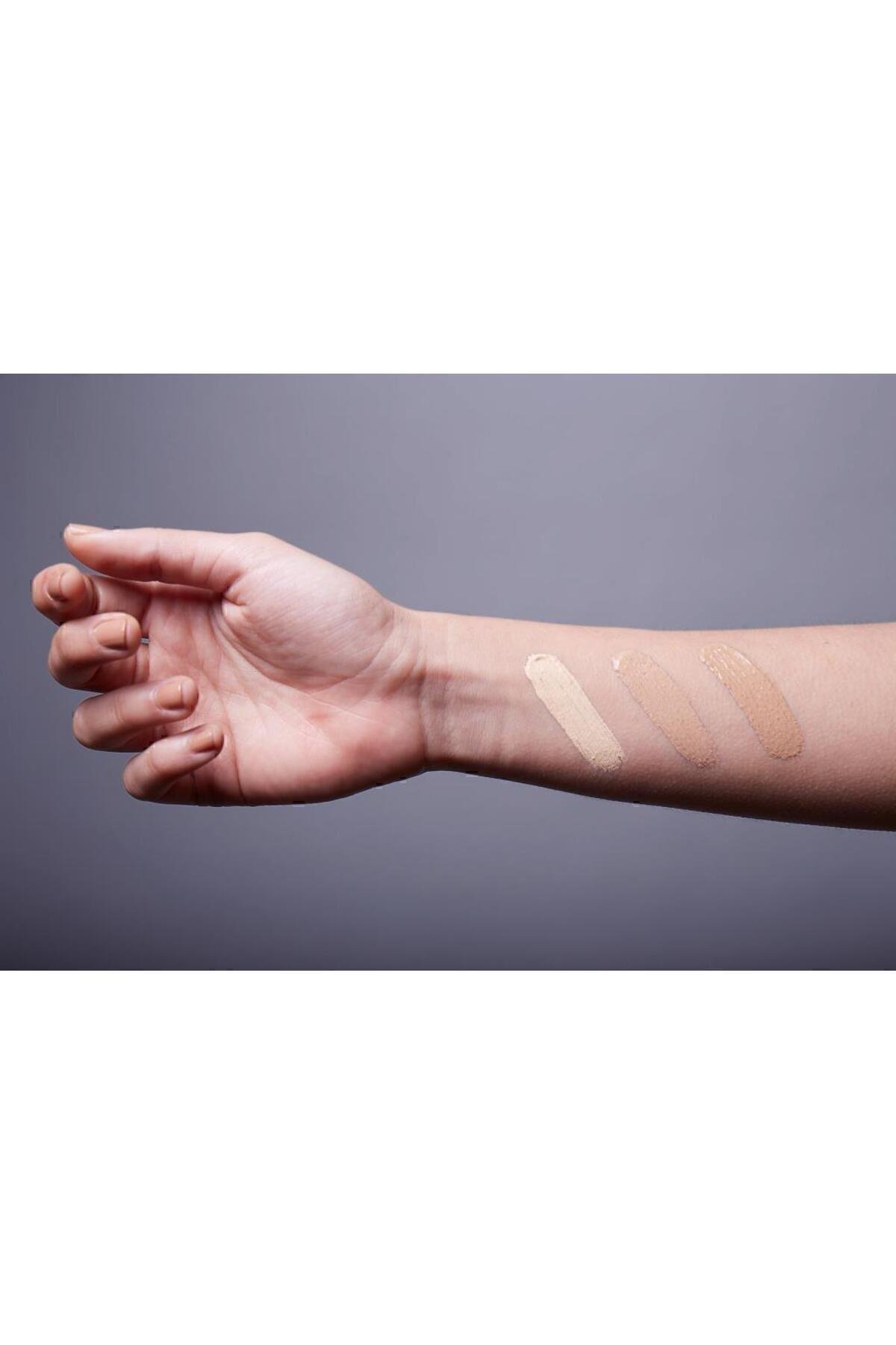 Karma Yağlı Ciltler için BB Krem Açık Ton 40 ml 3600541202214