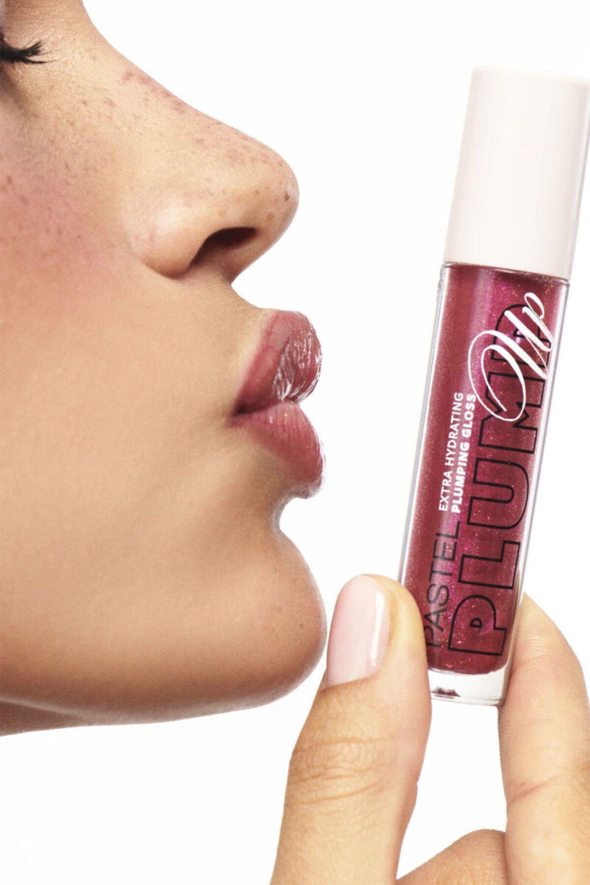 Plump Up 207 Dolgunlaştıran Dudak Parlatıcısı + MaybellineNew York Sky High Cosmic Black Maskara