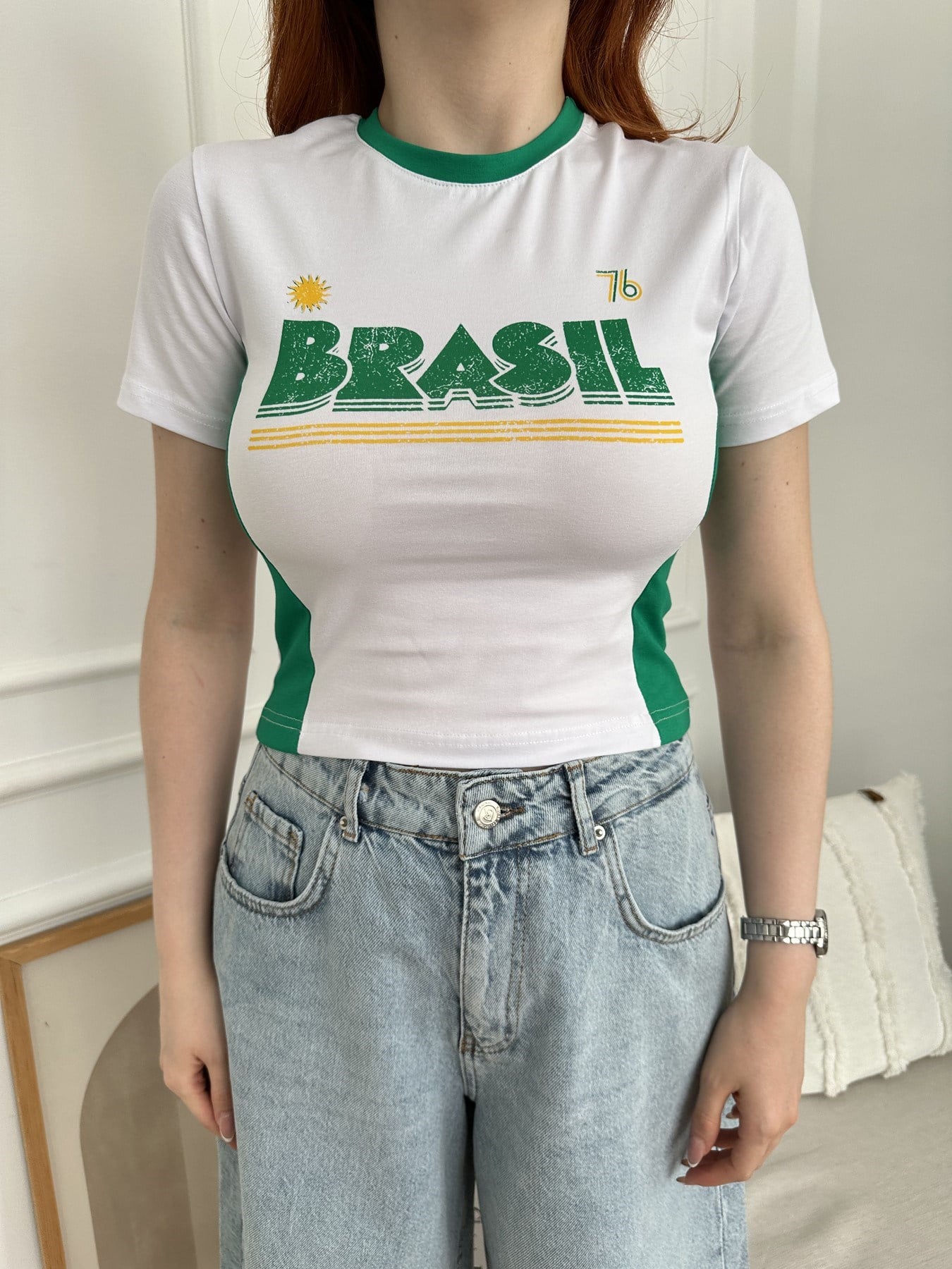 79 Brasil Baskılı Crop T-shirt Beyaz