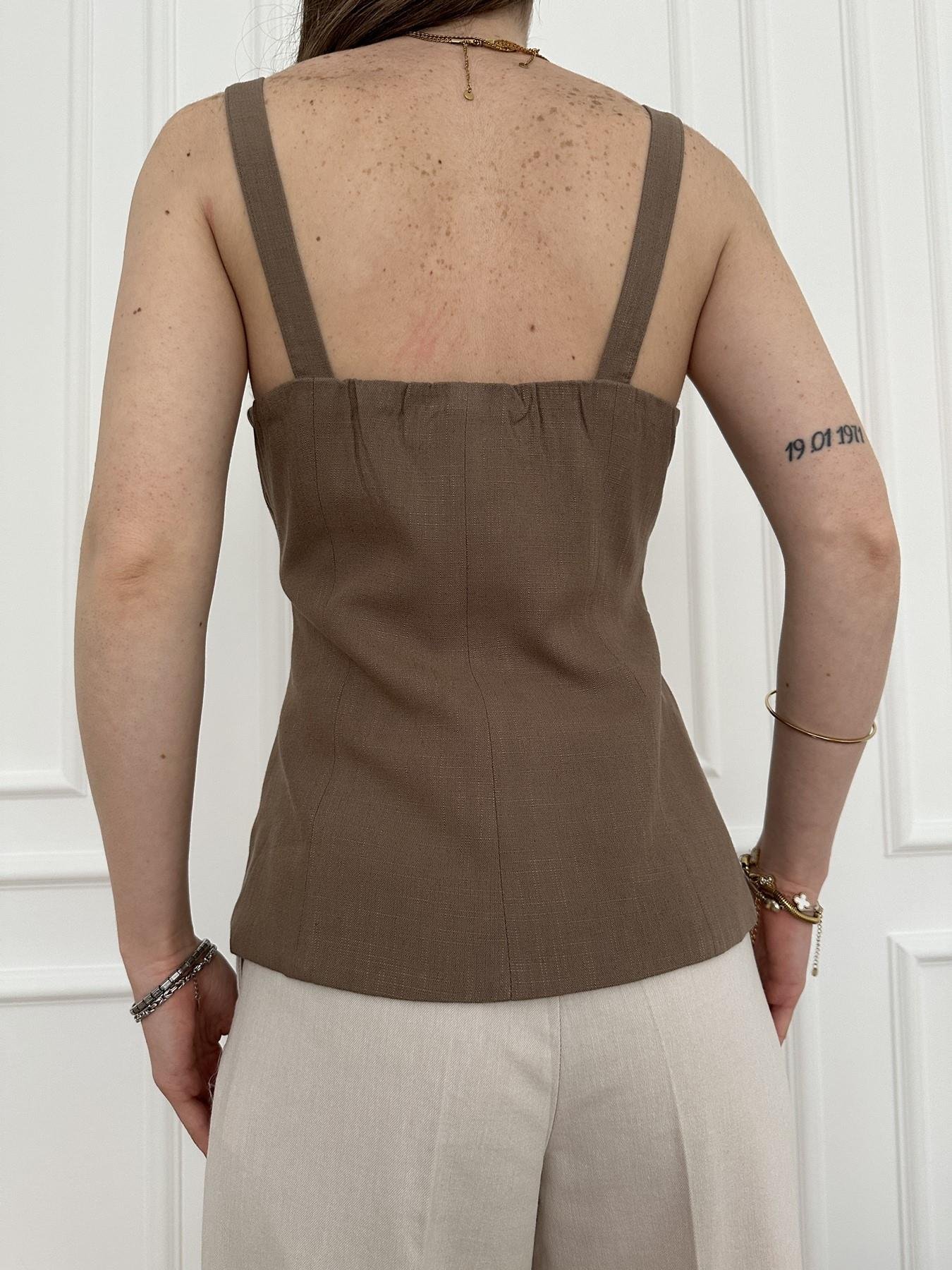 Askılı Düğme Detaylı Bluz Kahve