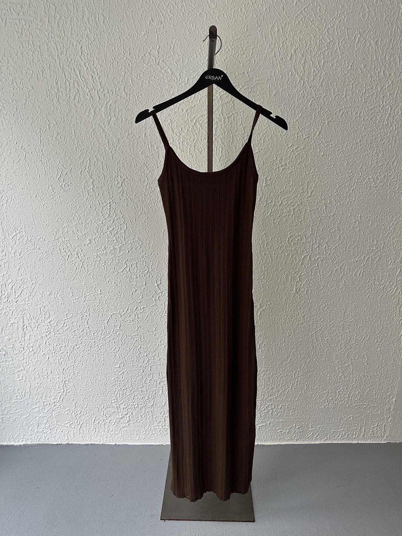 Askılı Elbise Kahve