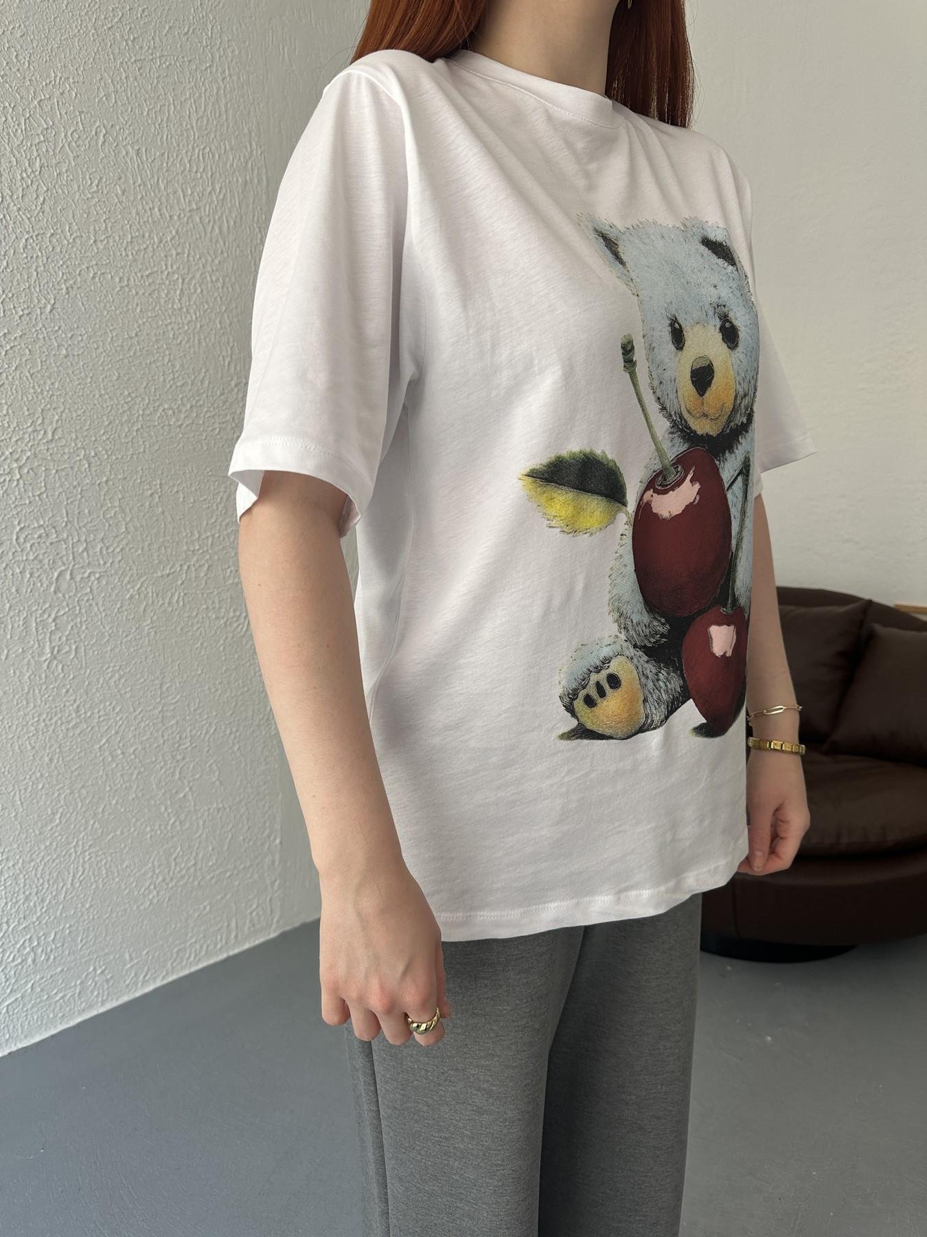 Ayıcık Kiraz Baskılı Tişört Beyaz