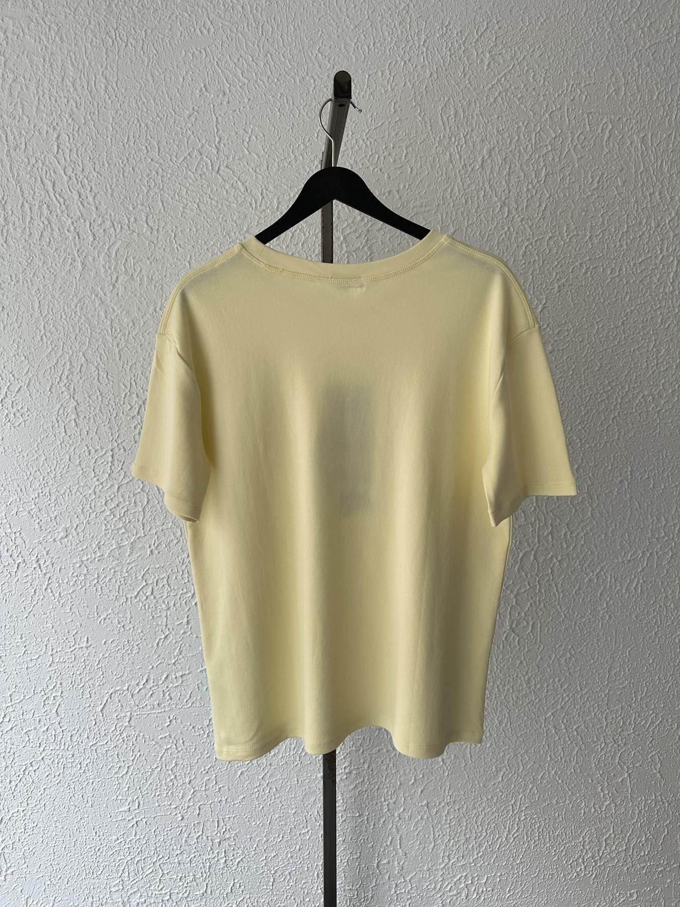 Ayıcık Nakışlı Bisiklet Yaka Tişört Sarı