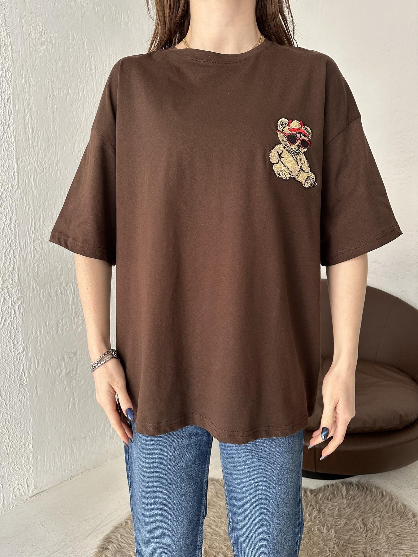 Ayıcık Nakışlı Tişört KAHVE