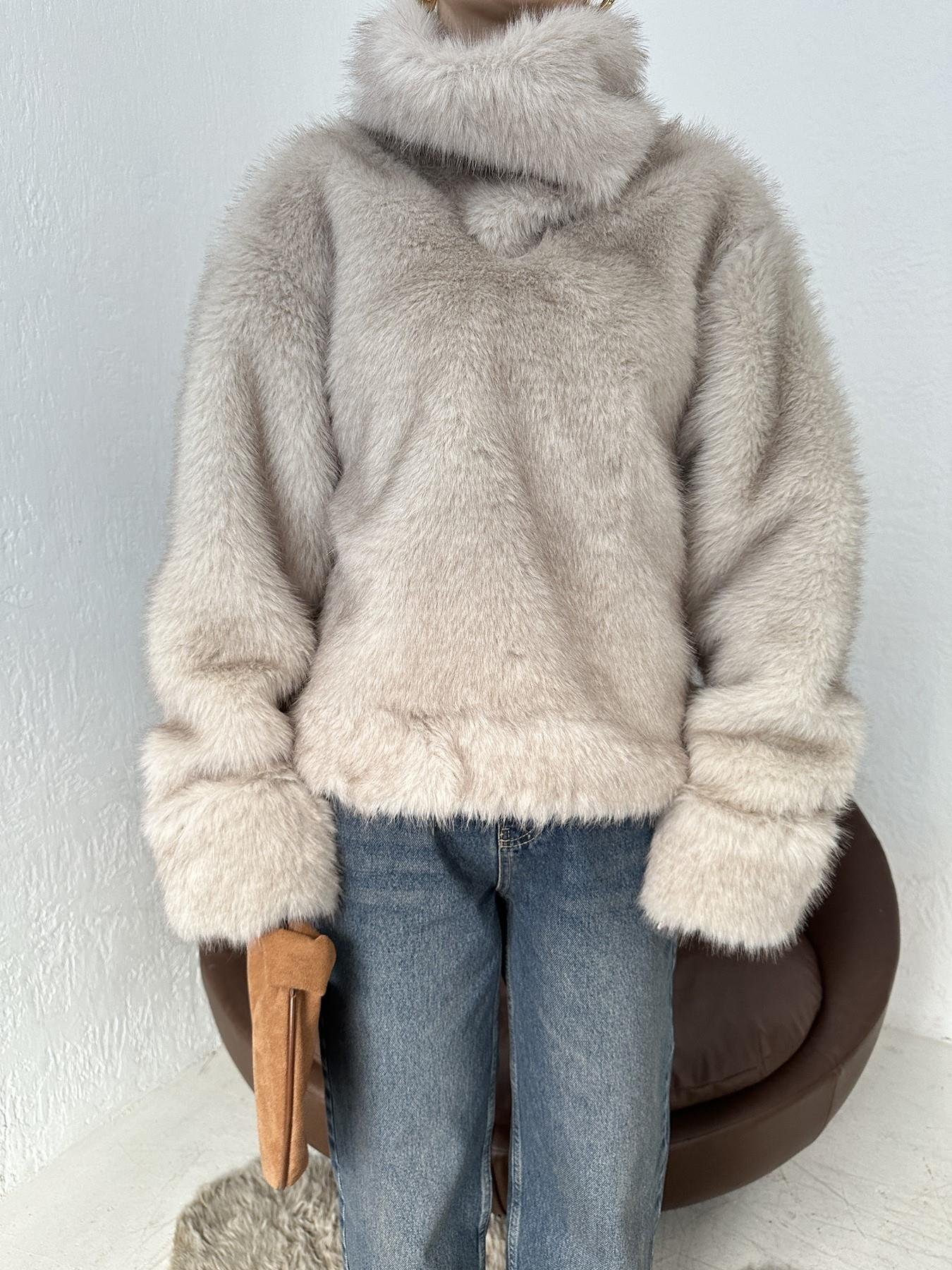 Balıkçı Yaka Kürk Sweatshirt TAŞ