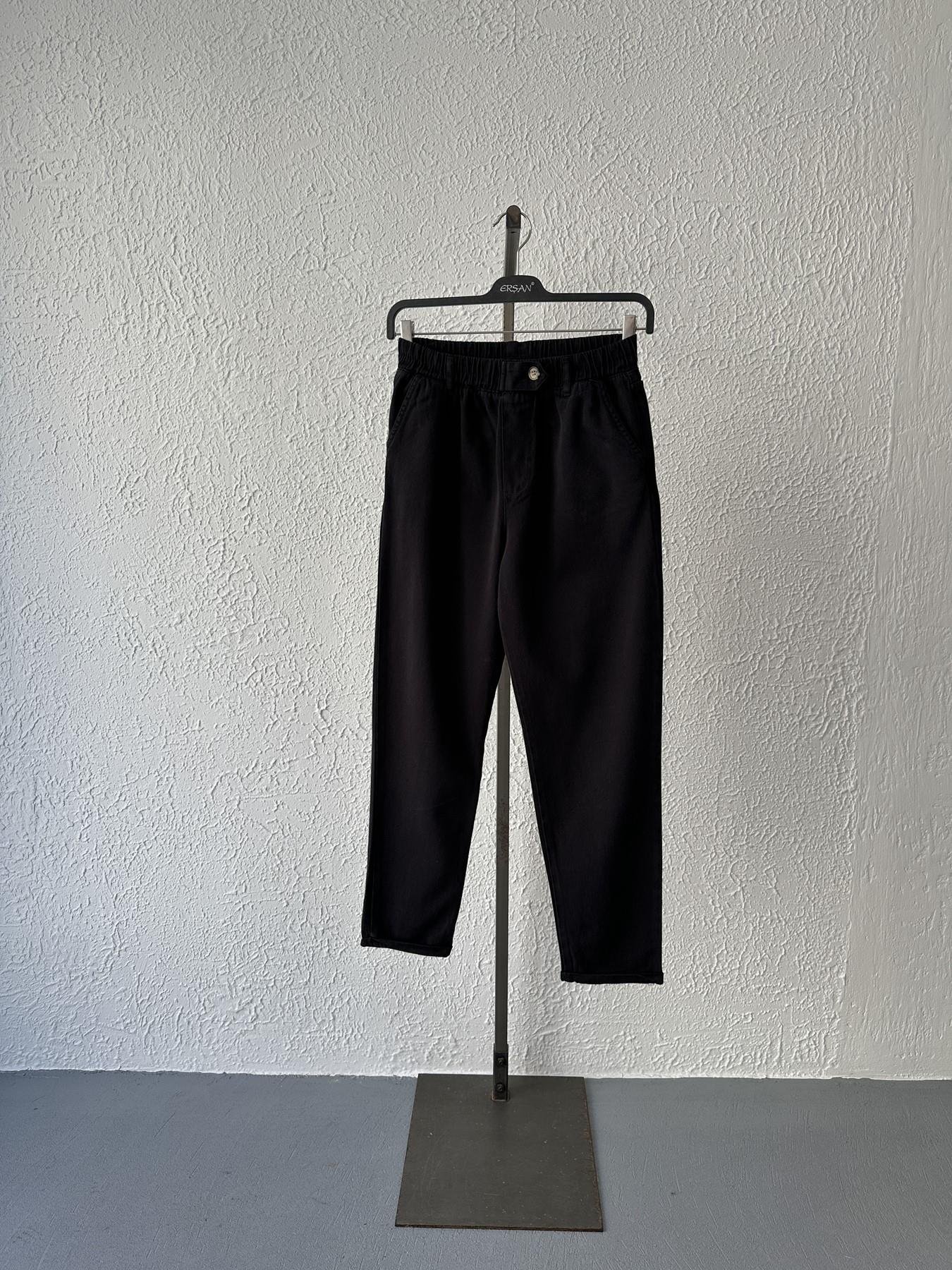 Beli Lastikli Düğme Detay Pantolon Siyah