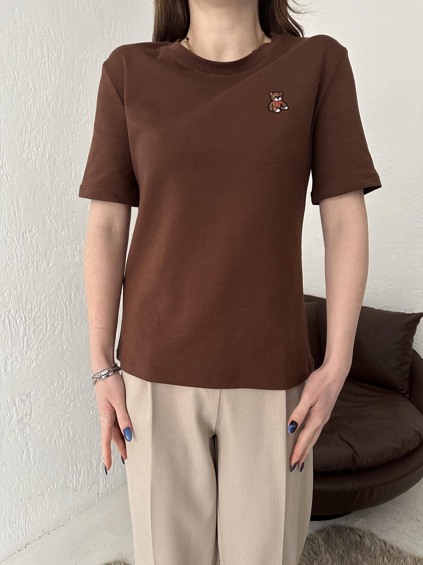 Bisiklet Yaka Ayıcık Nakışlı Tişört KAHVE