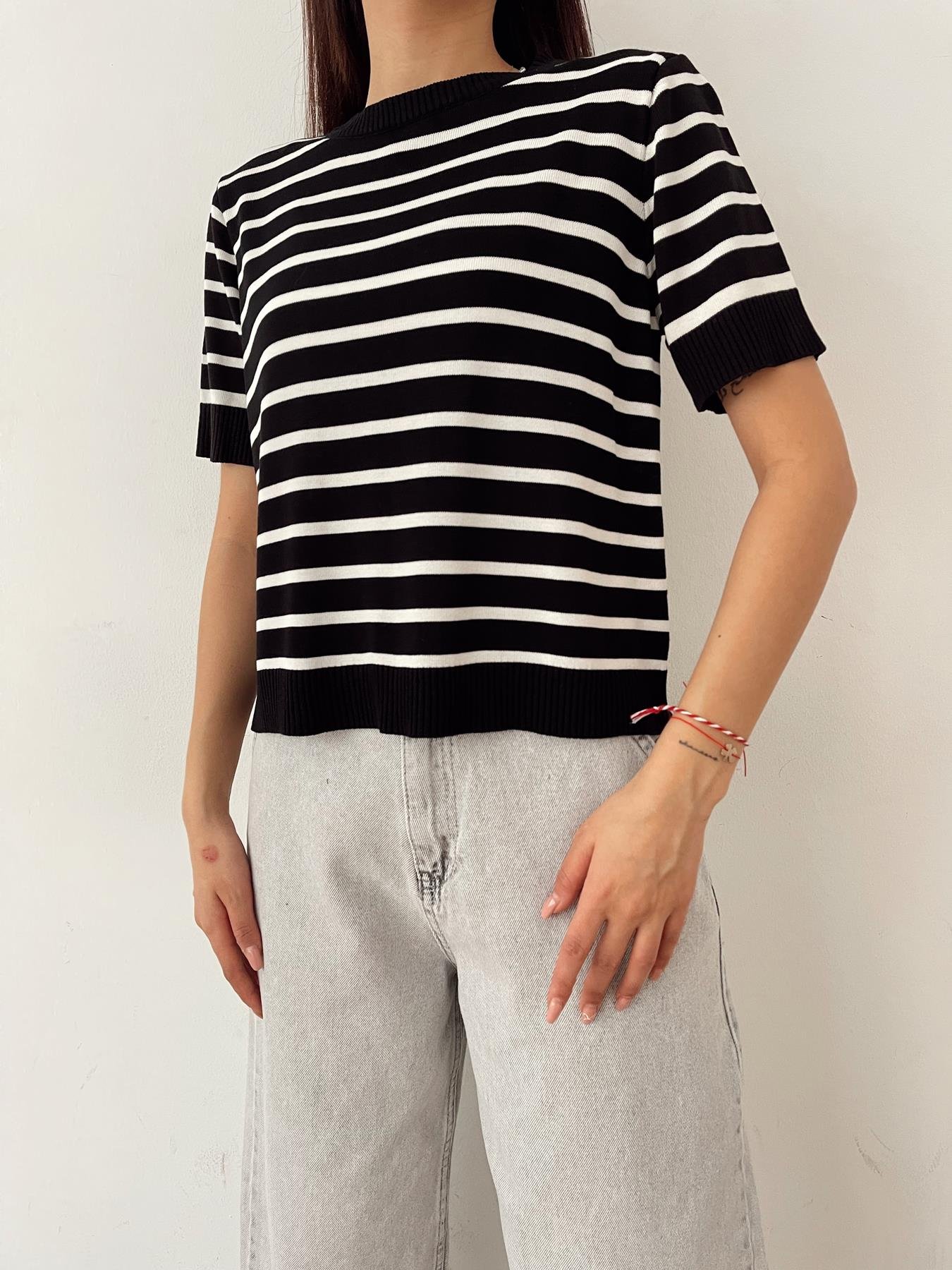 Bisiklet Yaka Çizgili Triko SİYAH-EKRU