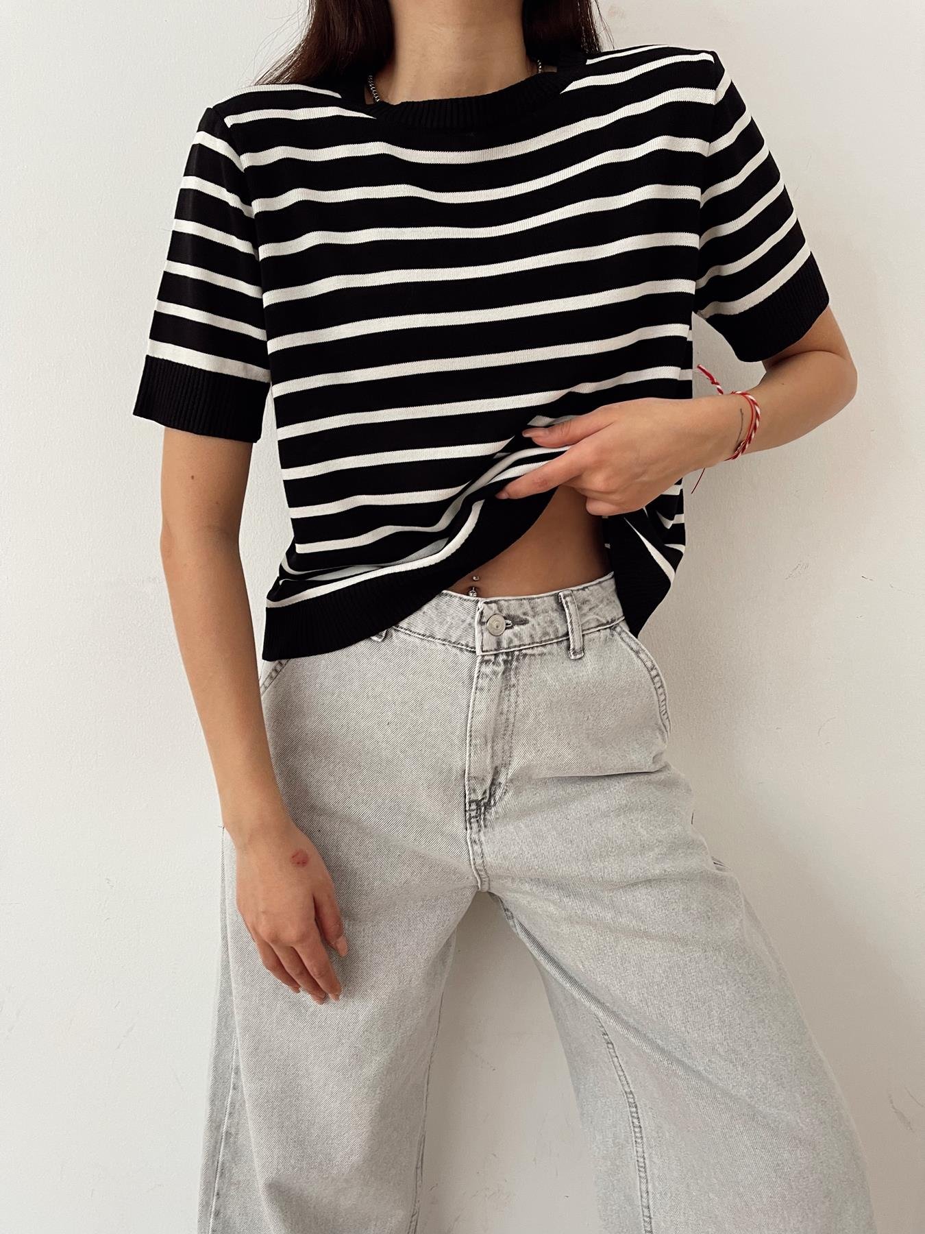 Bisiklet Yaka Çizgili Triko SİYAH-EKRU