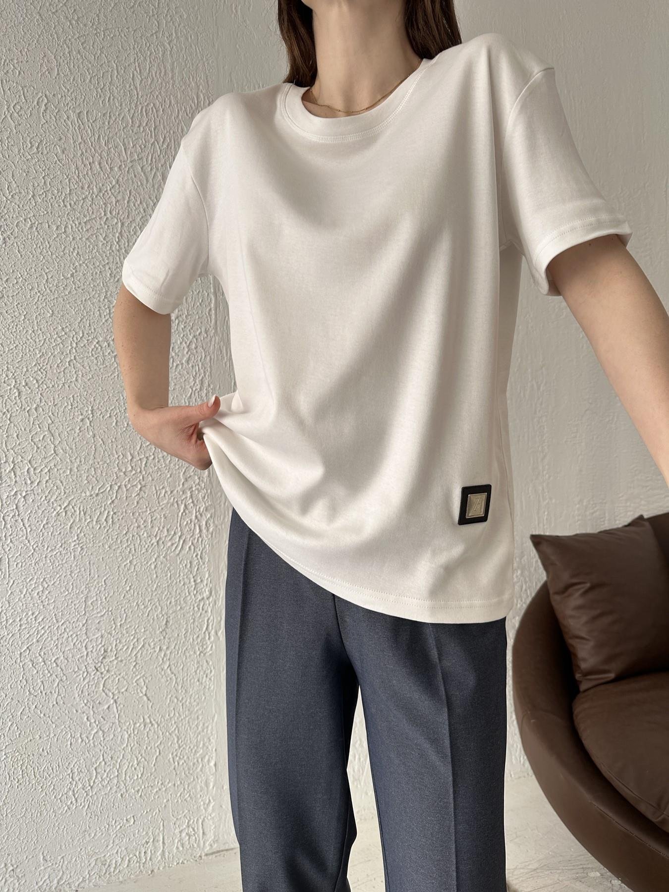 Bisiklet Yaka Metal Detay Tişört BEYAZ