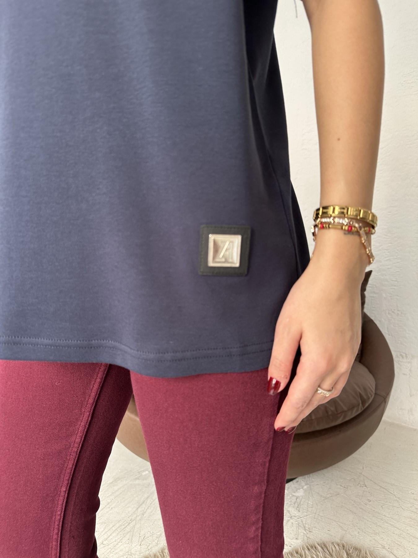 Bisiklet Yaka Metal Detay Tişört LACİVERT