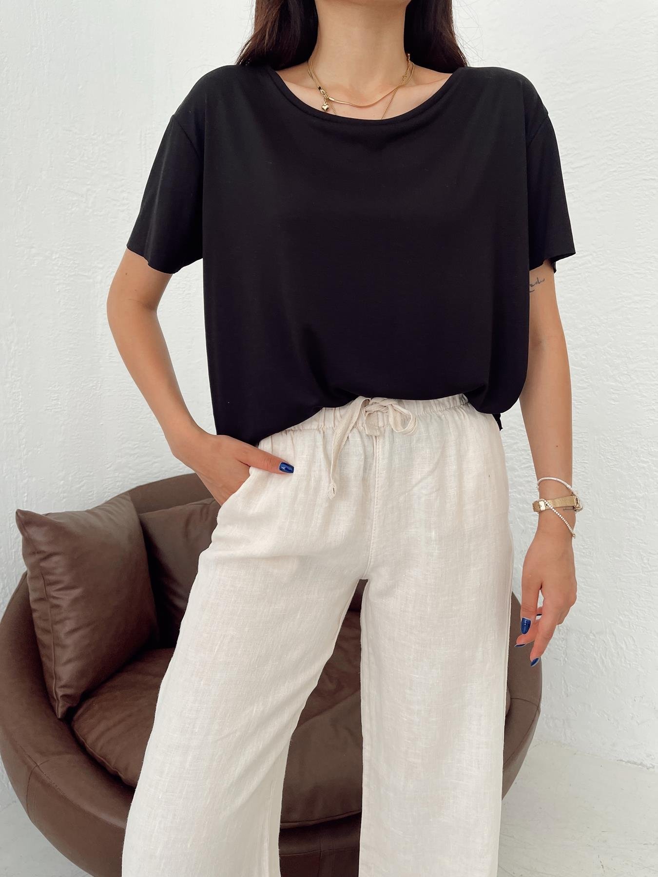 Bisiklet Yaka Modal Tişört SİYAH