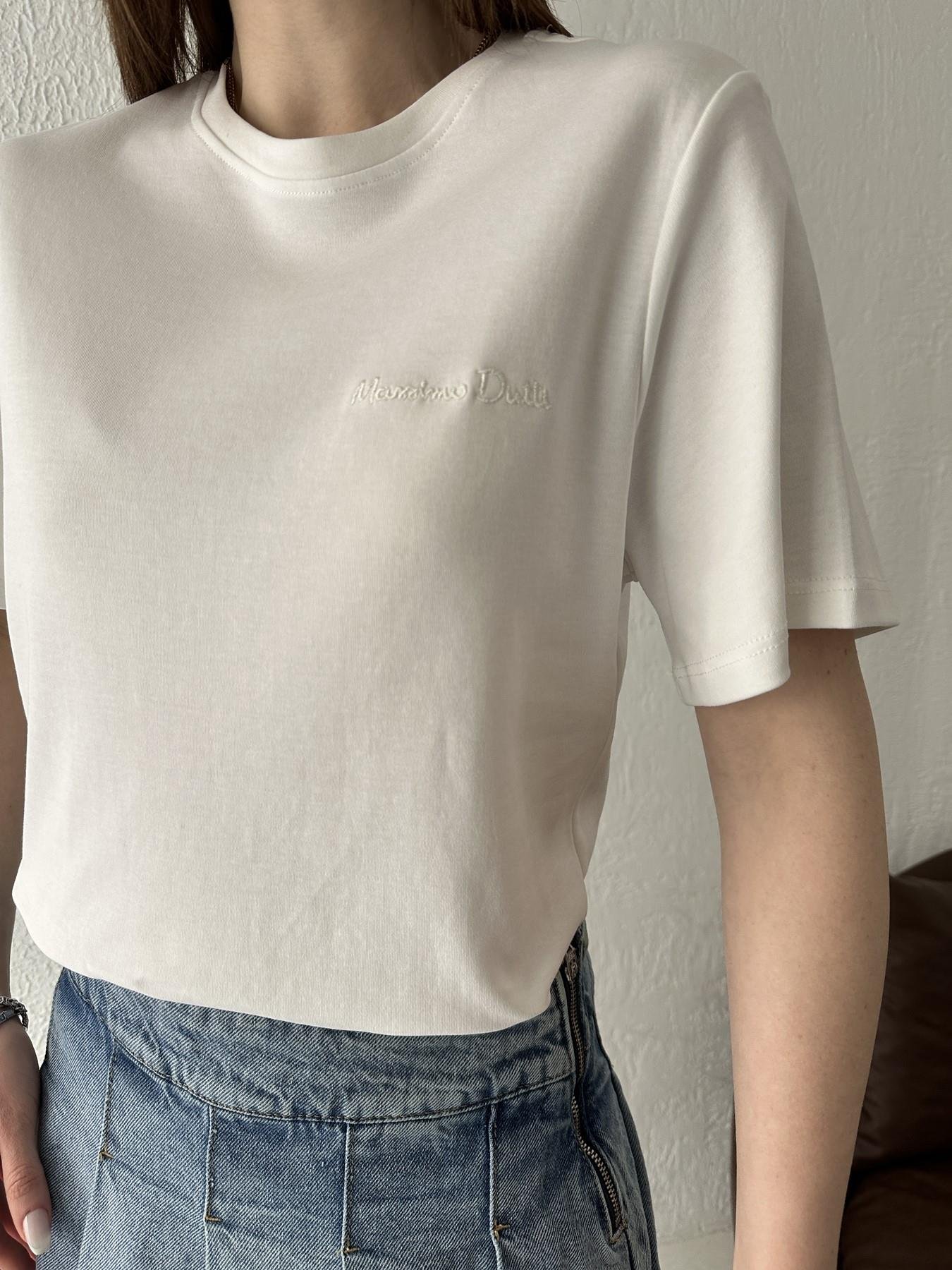 Bisiklet Yaka Nakışlı Tişört BEYAZ