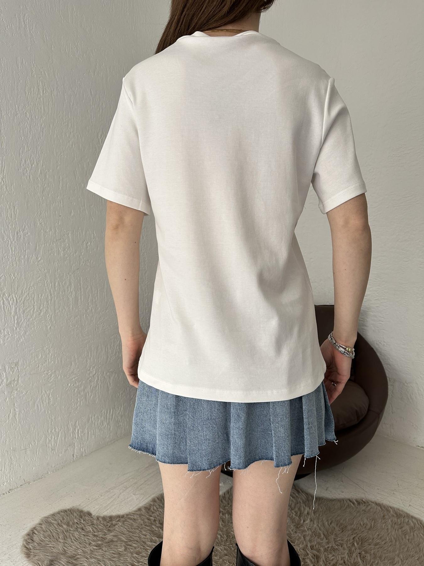 Bisiklet Yaka Nakışlı Tişört BEYAZ