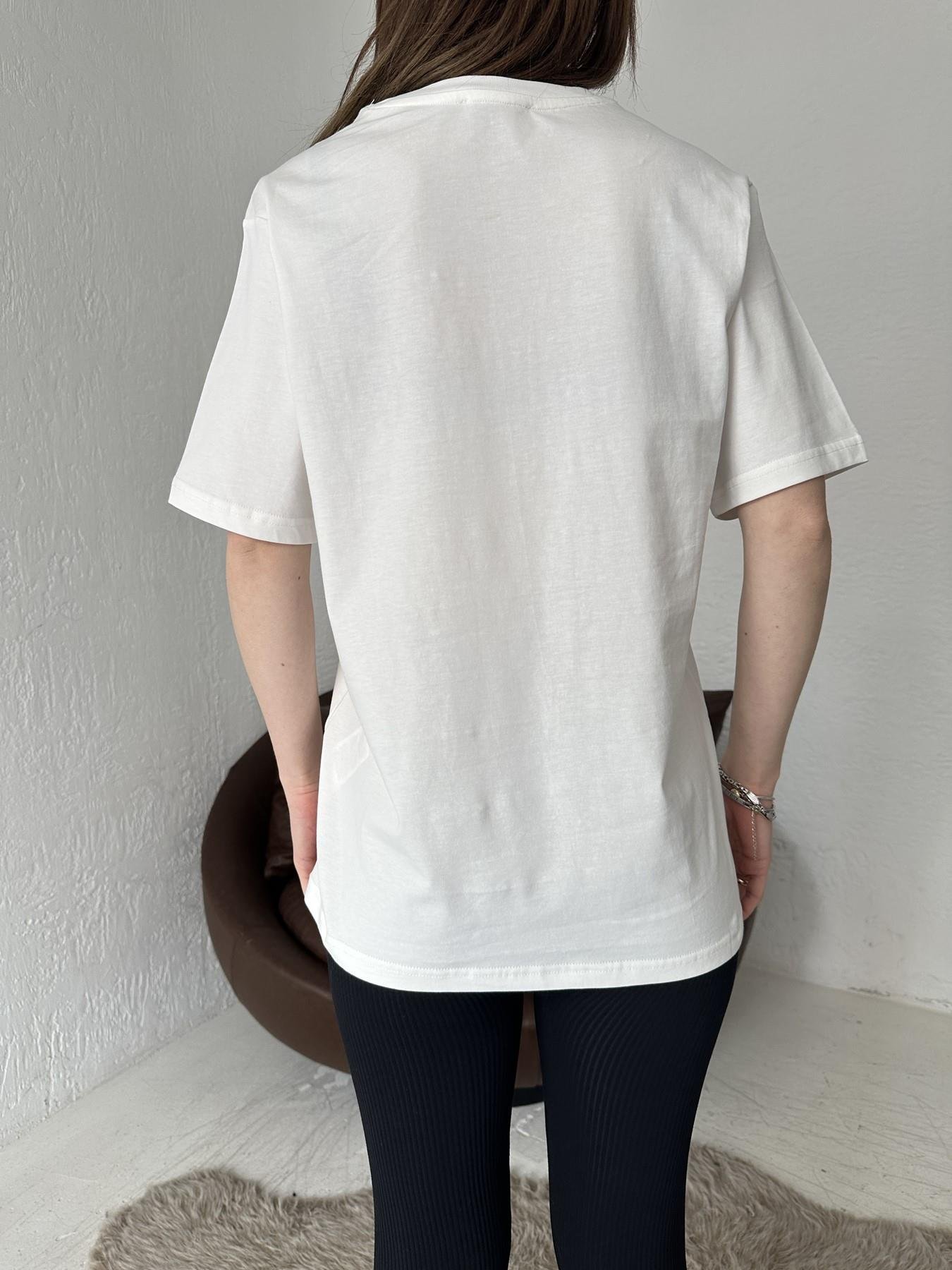 Bisiklet Yaka Nakışlı Tişört EKRU