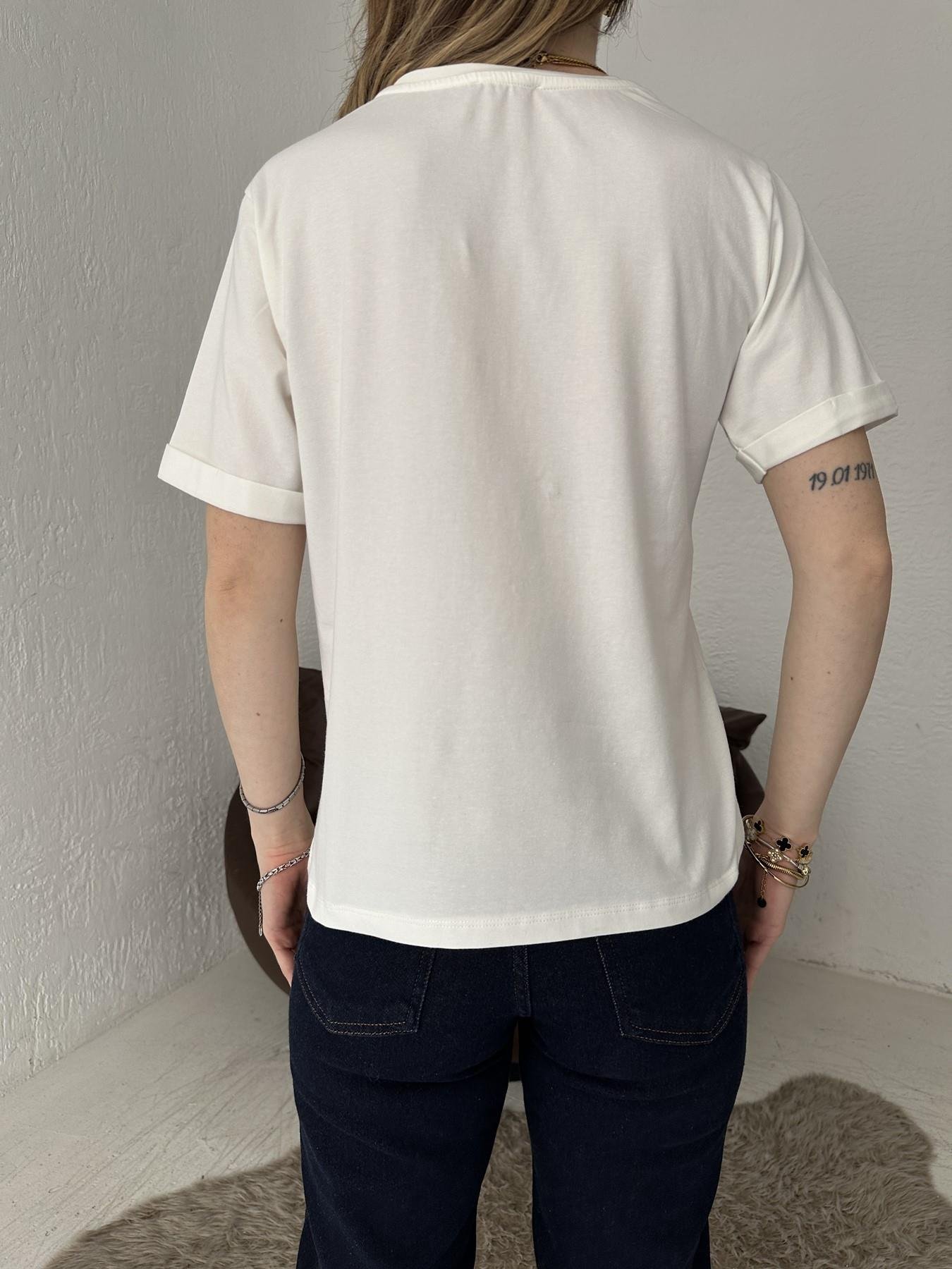Bisiklet Yaka Taşlı Tişört Ekru