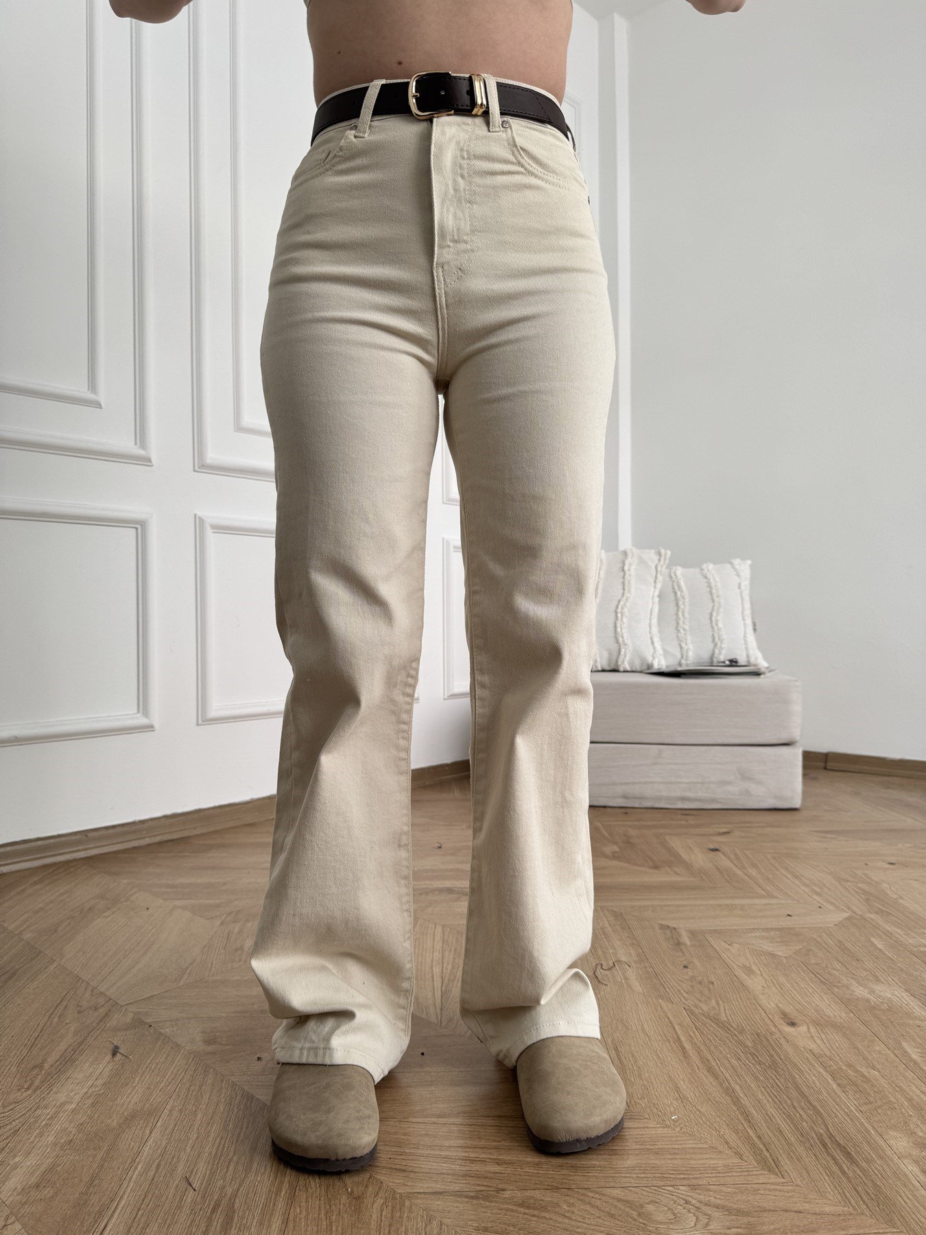 Bol Paça Kemerli Pantolon Bej
