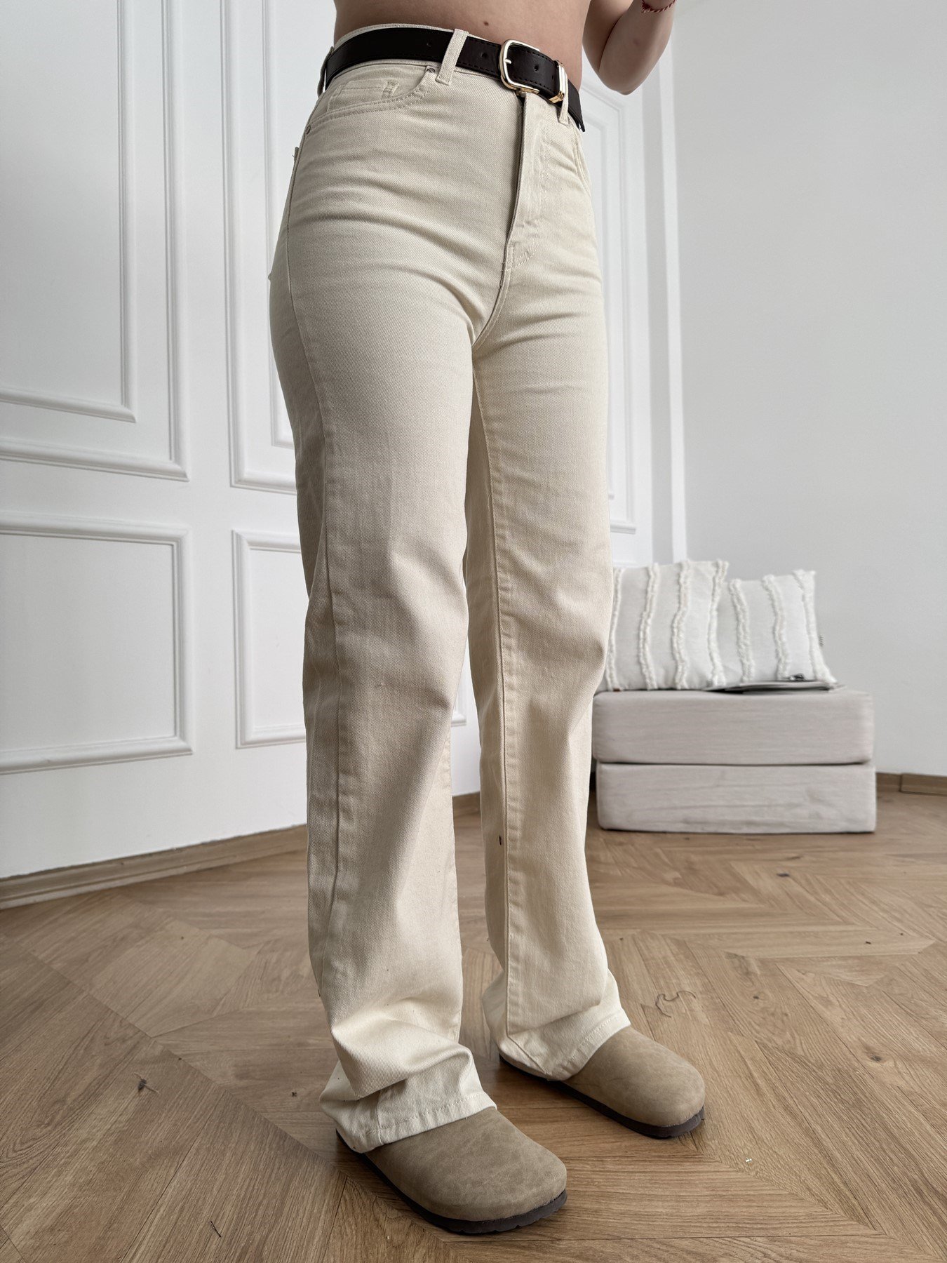 Bol Paça Kemerli Pantolon Bej