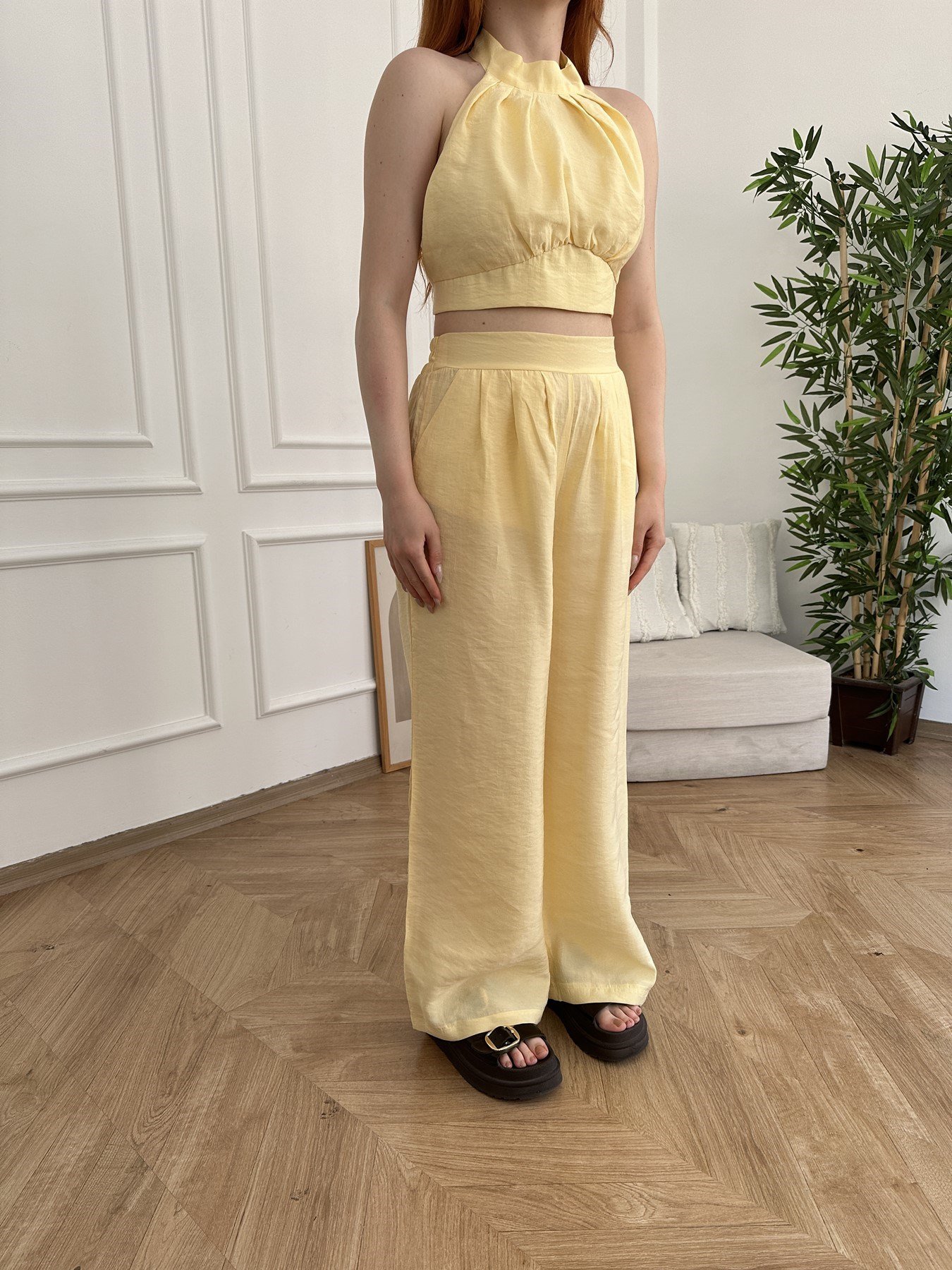 Boyundan Bağlamalı Crop - Pantolon Takım Sarı