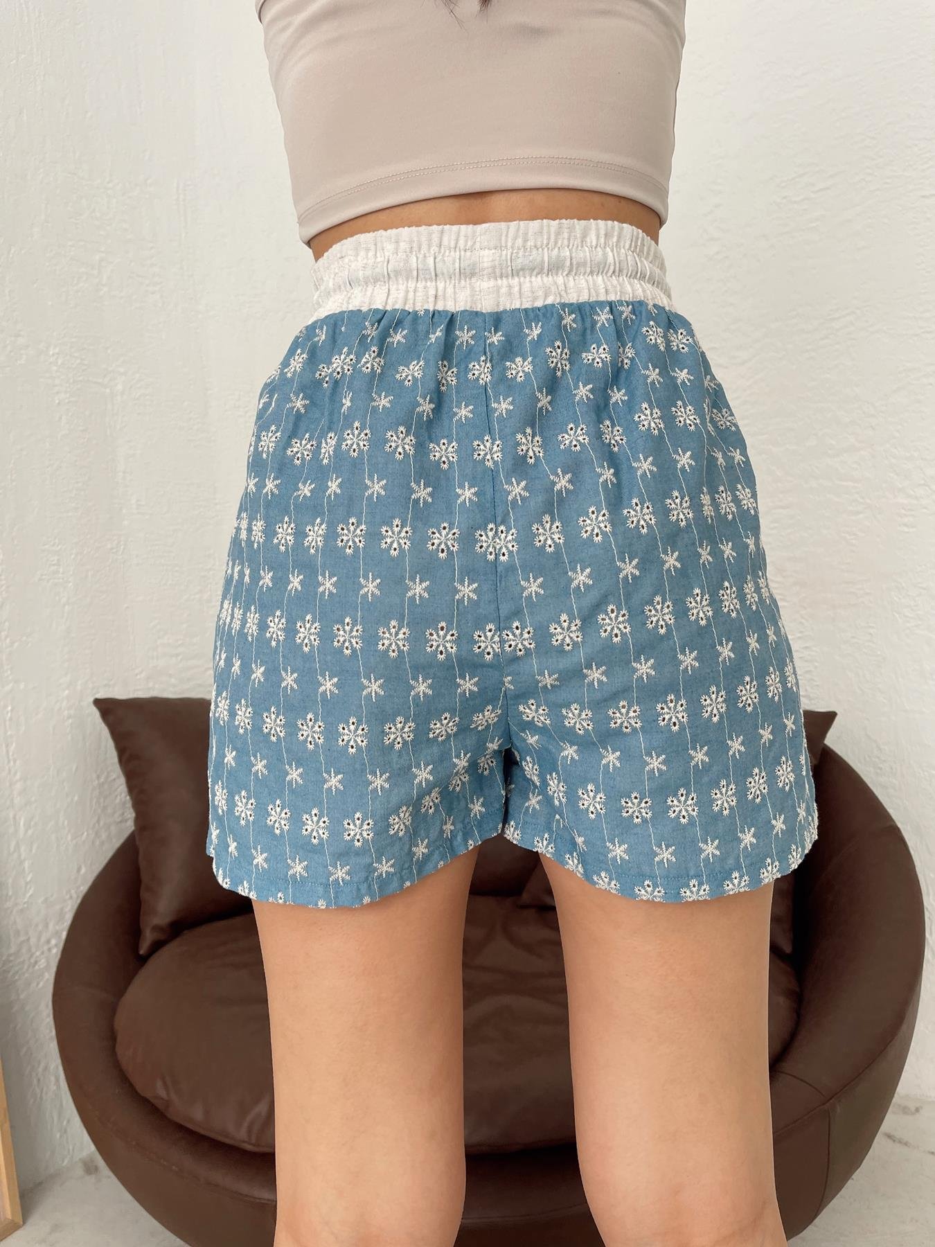 Brode Detaylı Şort MAVİ