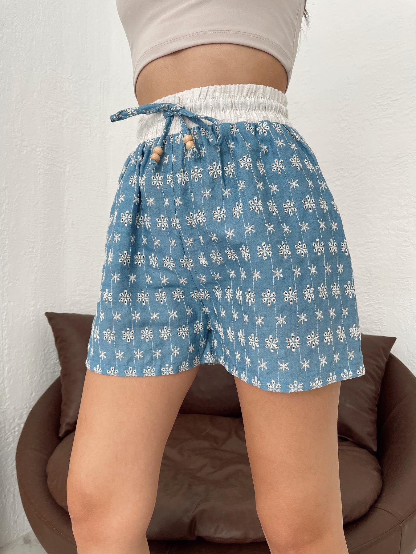 Brode Detaylı Şort MAVİ