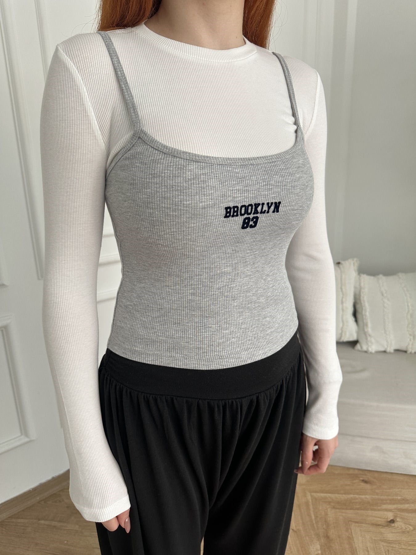 Brooklyn 83 Baskılı Atlet Detaylı Bluz Ekru