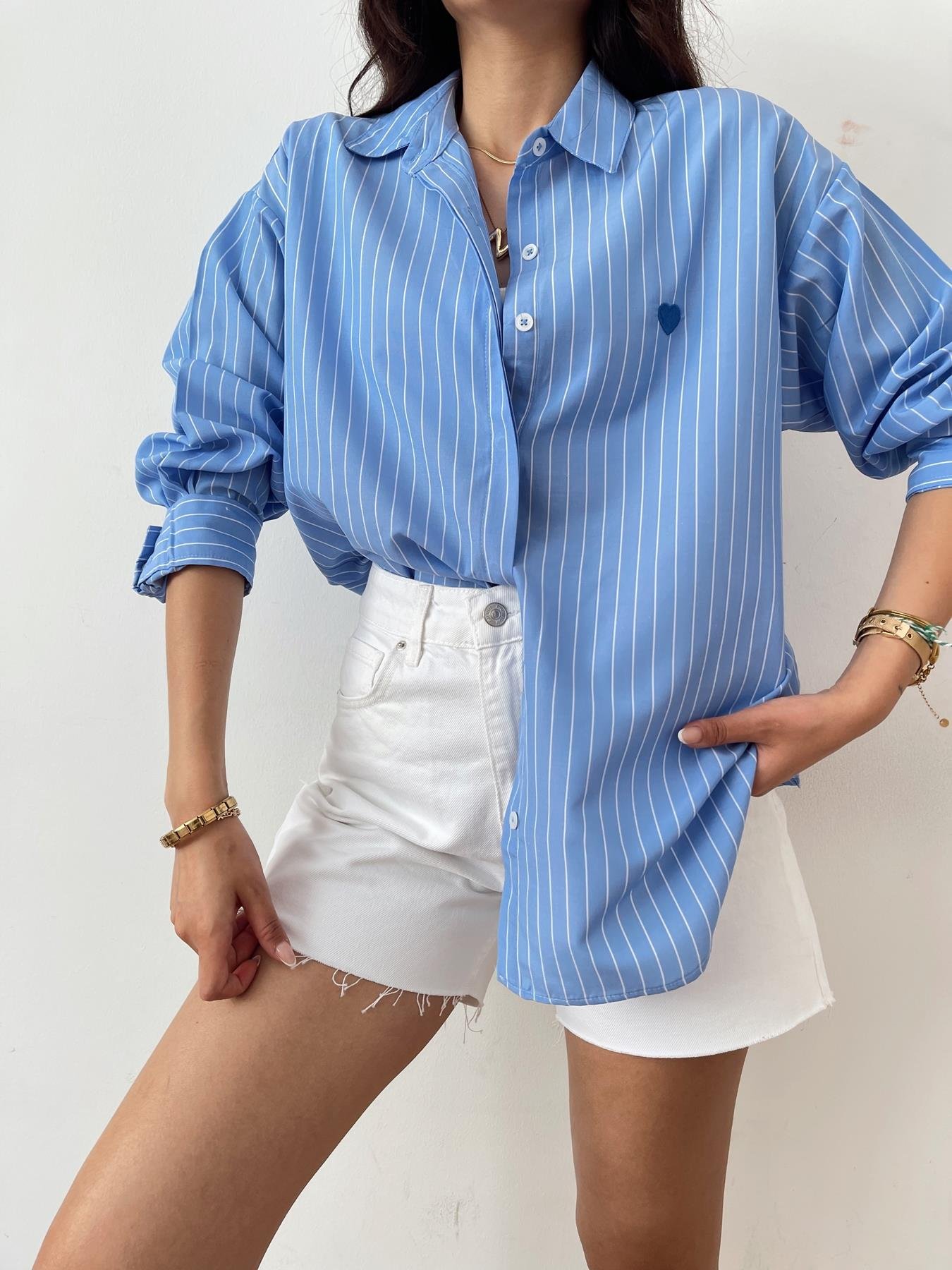 Çizgili Kalp Nakışlı Gömlek MAVİ