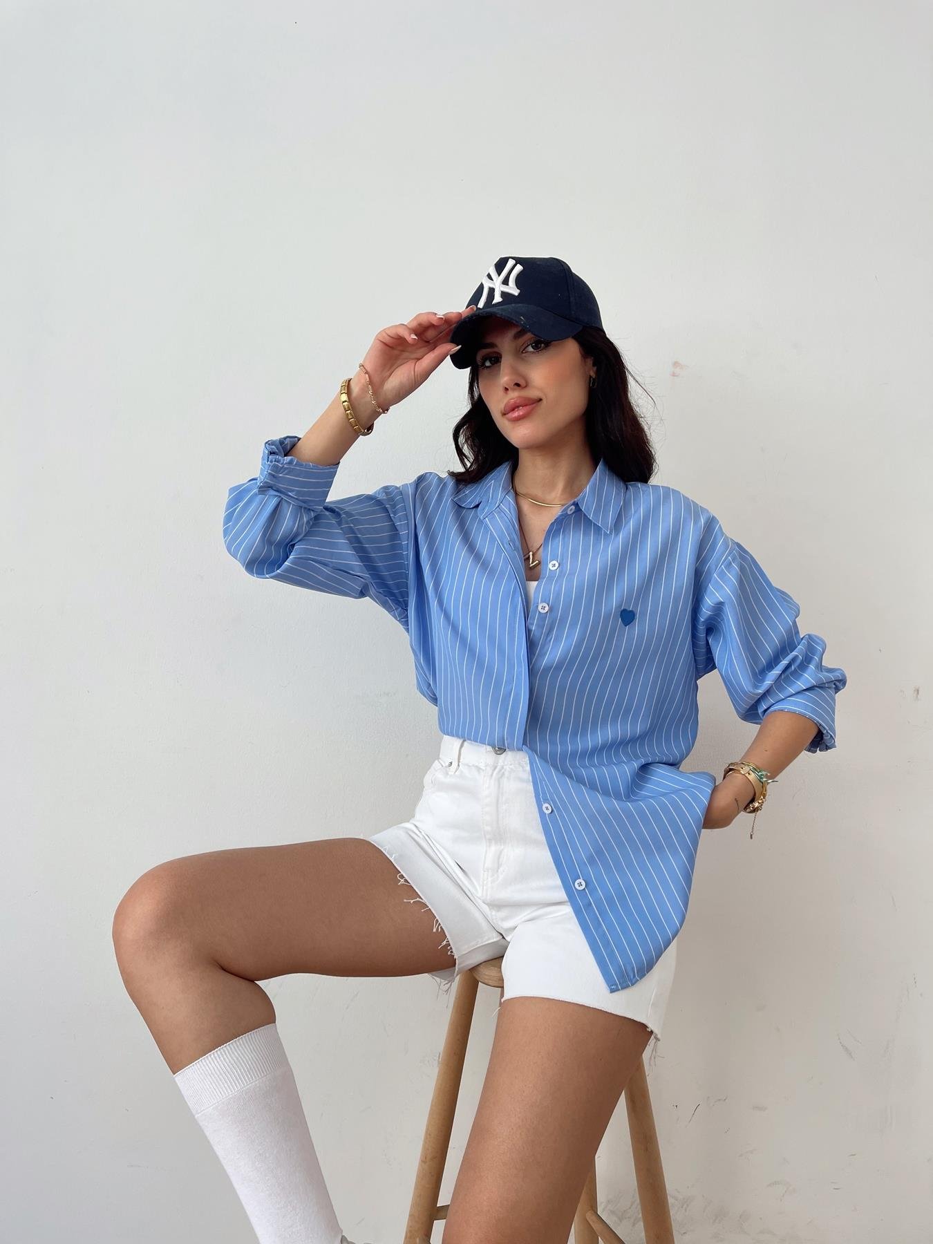 Çizgili Kalp Nakışlı Gömlek MAVİ