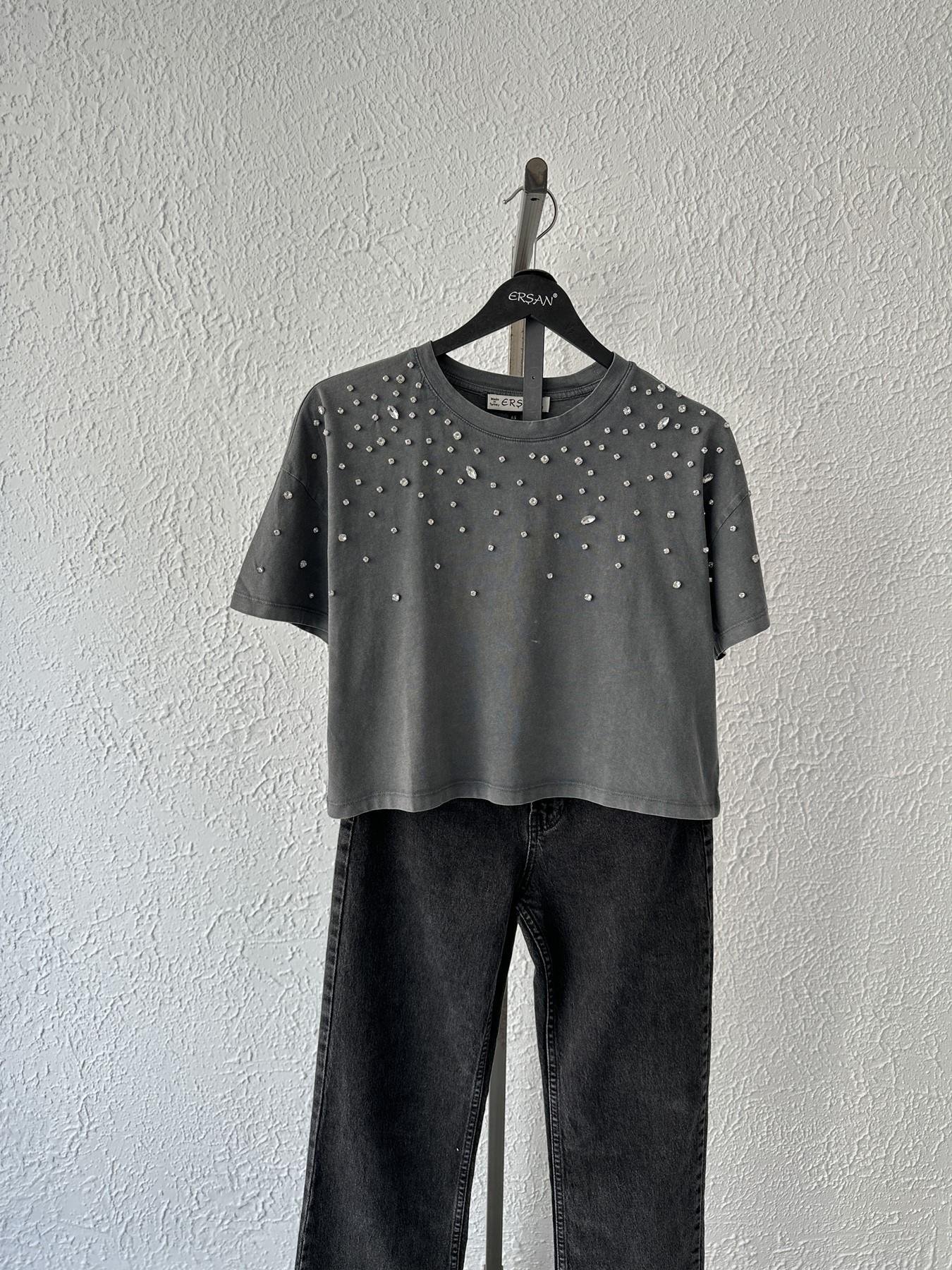 Damla Taşlı Bisiklet Yaka Tişört Antrasit