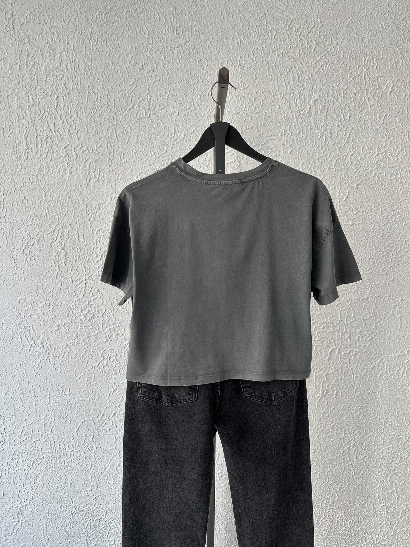 Damla Taşlı Bisiklet Yaka Tişört Antrasit