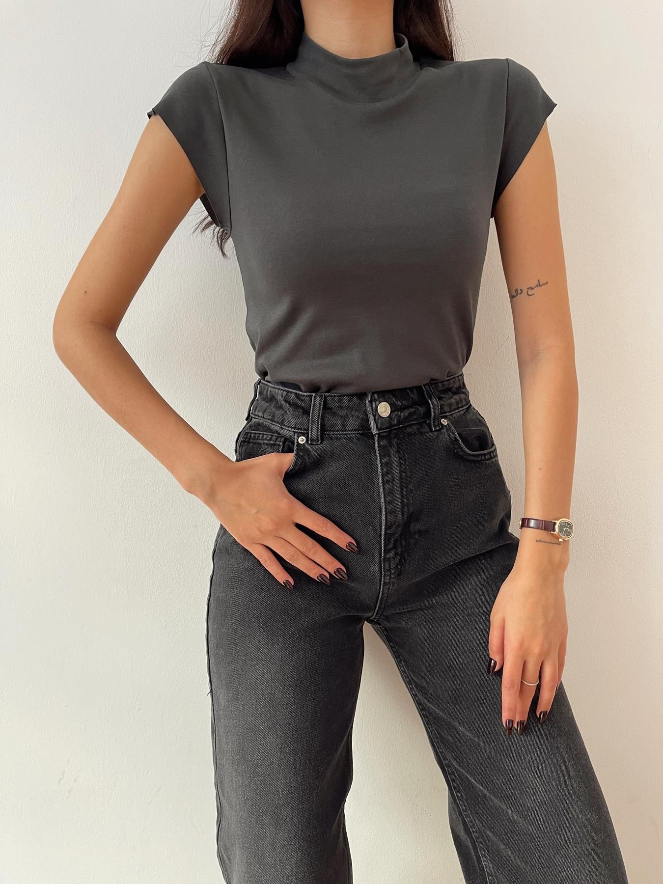 Dik Yaka Basic Tişört ANTRASİT