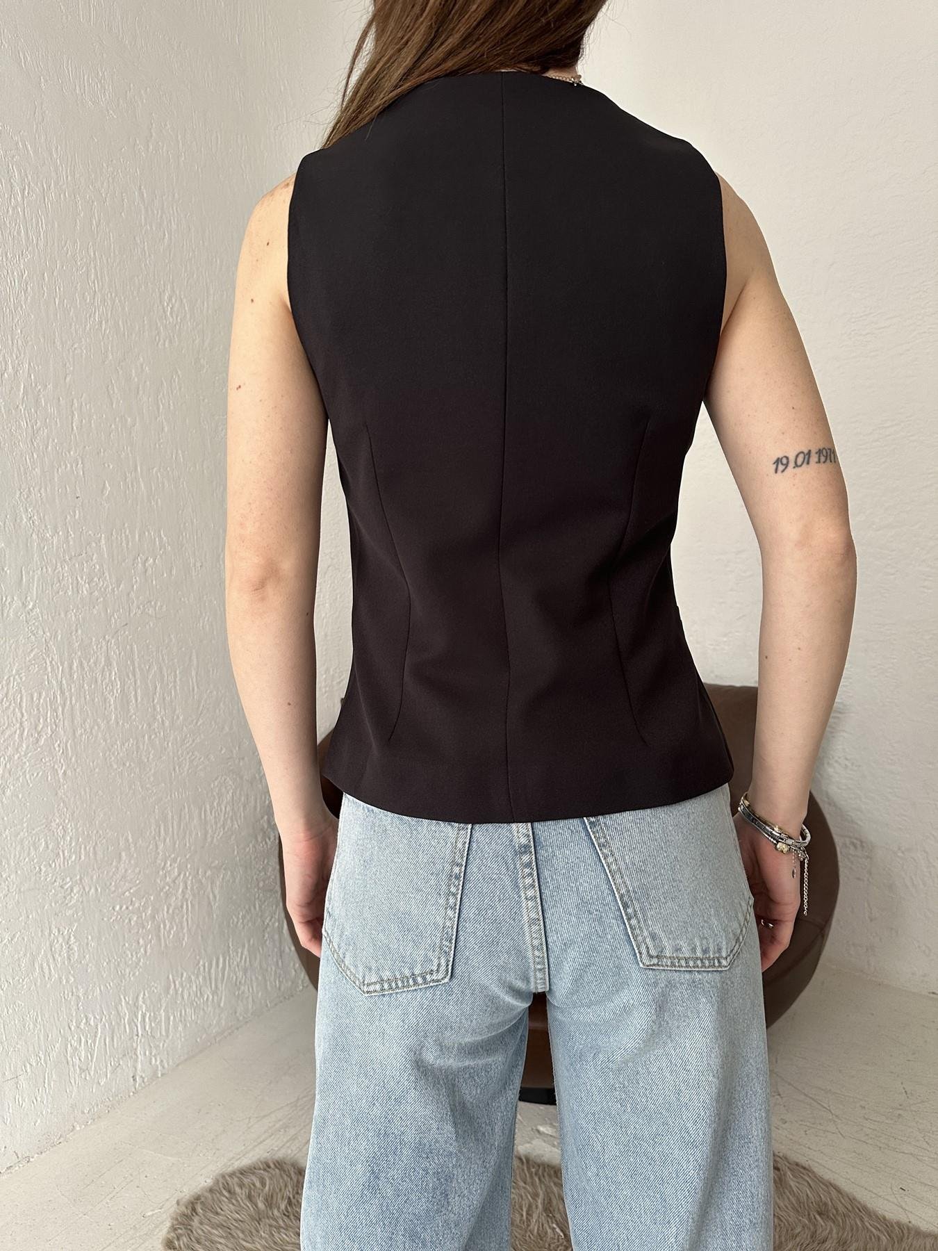 Düğme Detay Yelek SİYAH